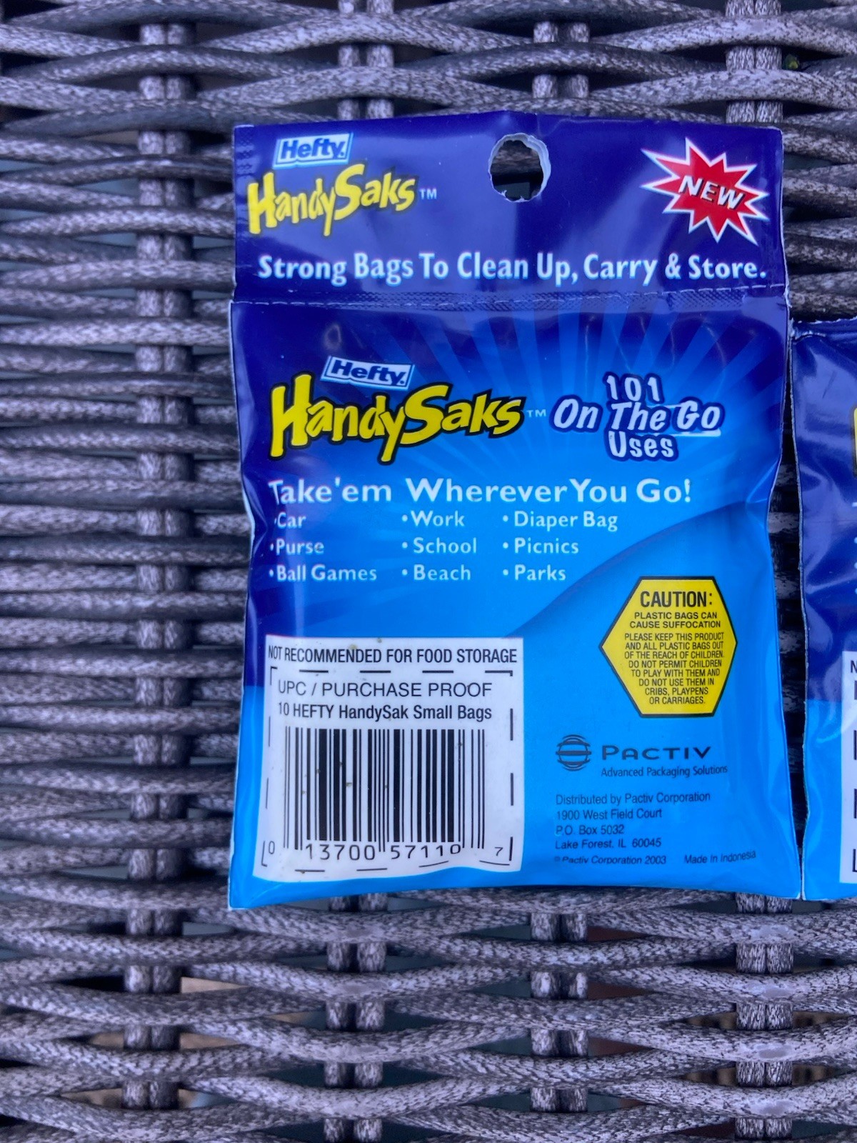 Open Hefty Handy Saks HandySaks Small Bags Plastic On The Go Vintage 2003 Used