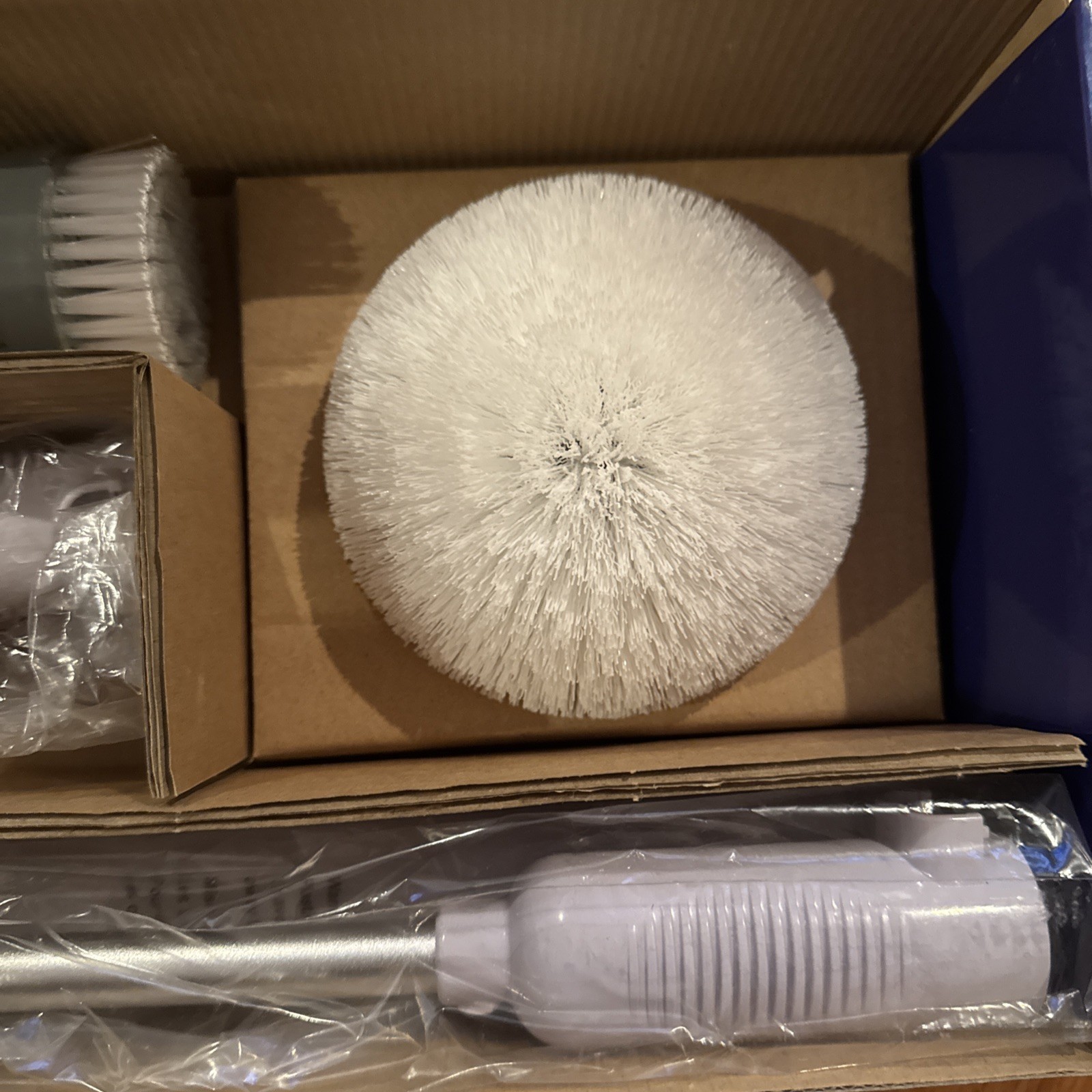 NEW- Clorox Scrubtastic Power Scrubber 3 Brush Heads Rechargeable Extends To 39″