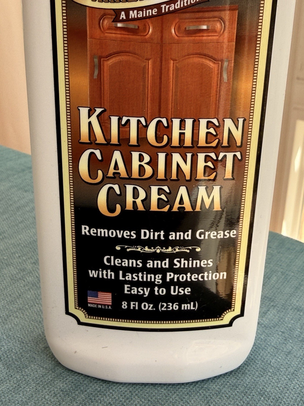 PARKER & BAILEY KITCHEN CABINET CREAM – remove dirt and grease cleans and shines