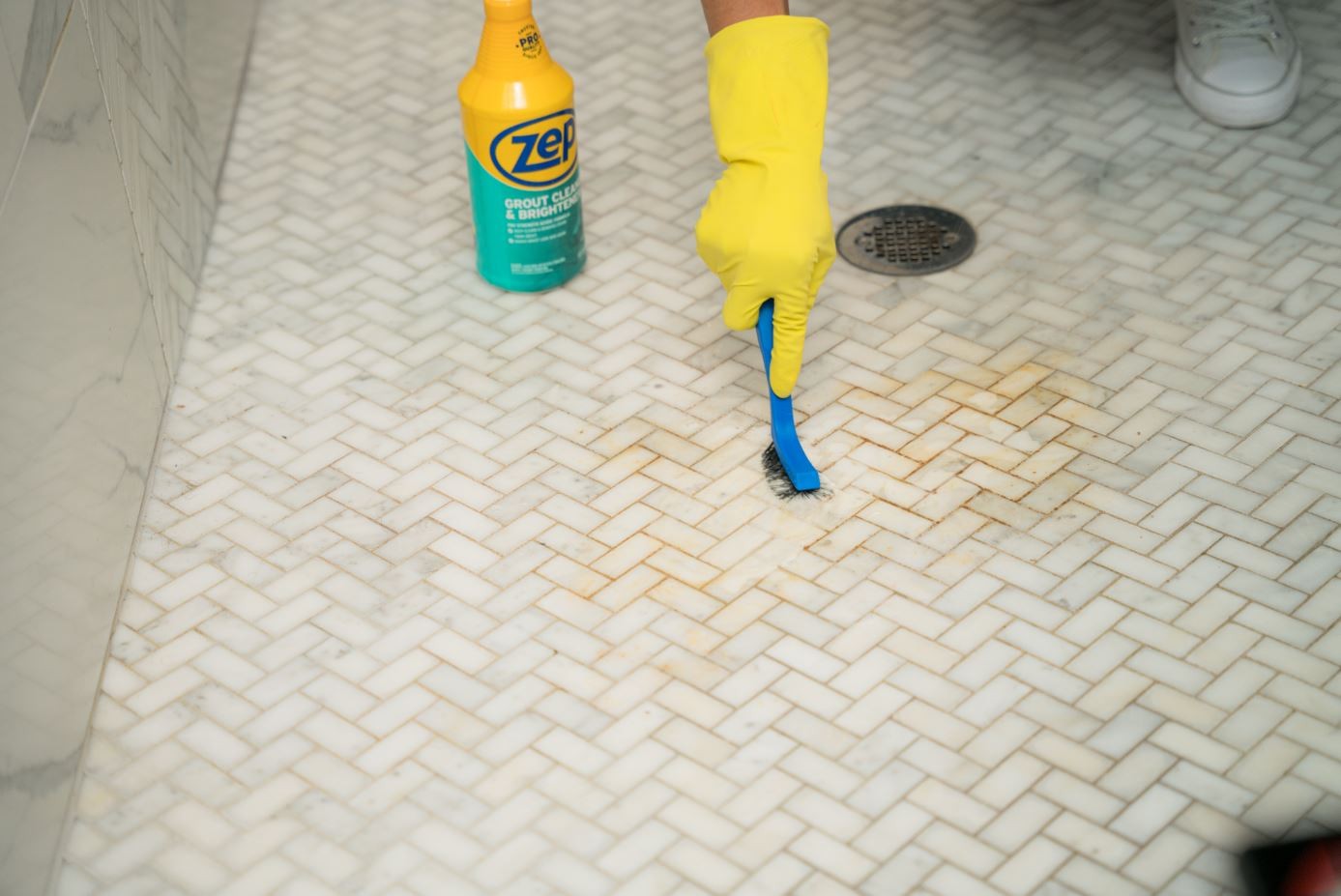 Zep Grout Cleaner and Brightener and Easy to Use Handheld Brush