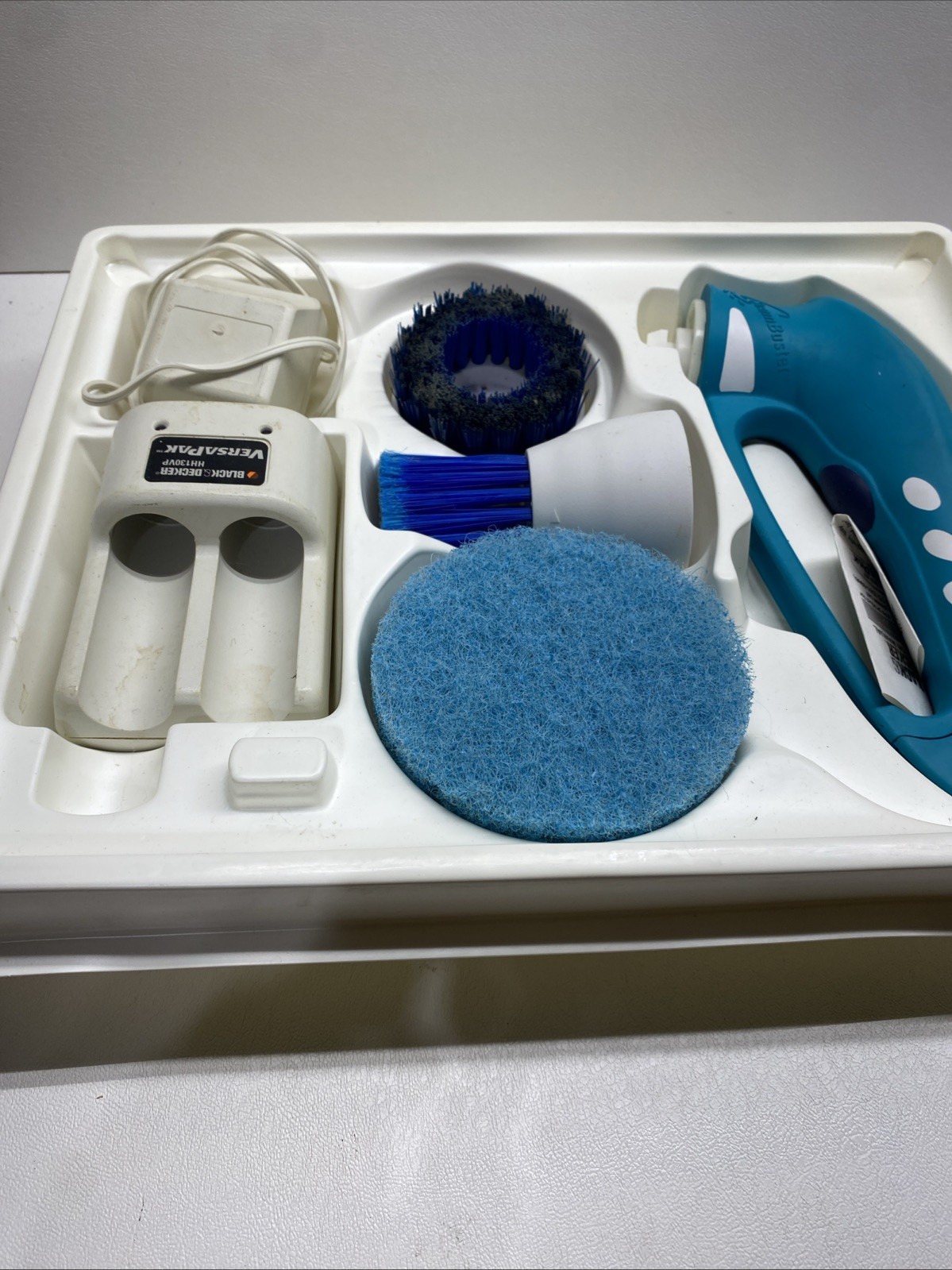 Black &Decker ScumBuster SB400 Cordless Scrubber Kit Blue VersaPak-Used-Open Box