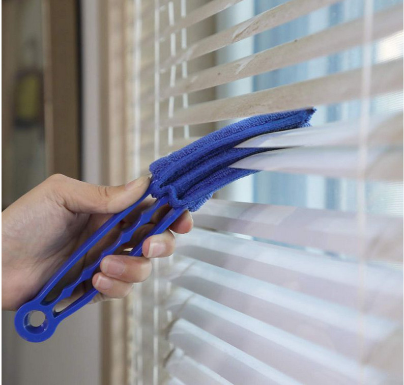 2 PC Microfiber Venetian Blind Blade Cleaner Window Conditioner Duster Brush