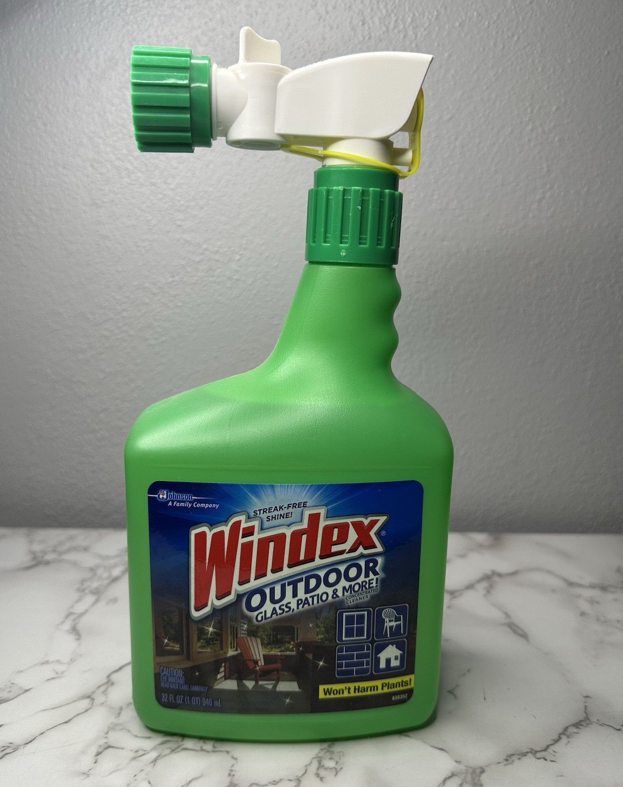 Windex Outdoor Glass Patio Concentrated Cleaner 32 Fl Oz Spray Bottle For Hose