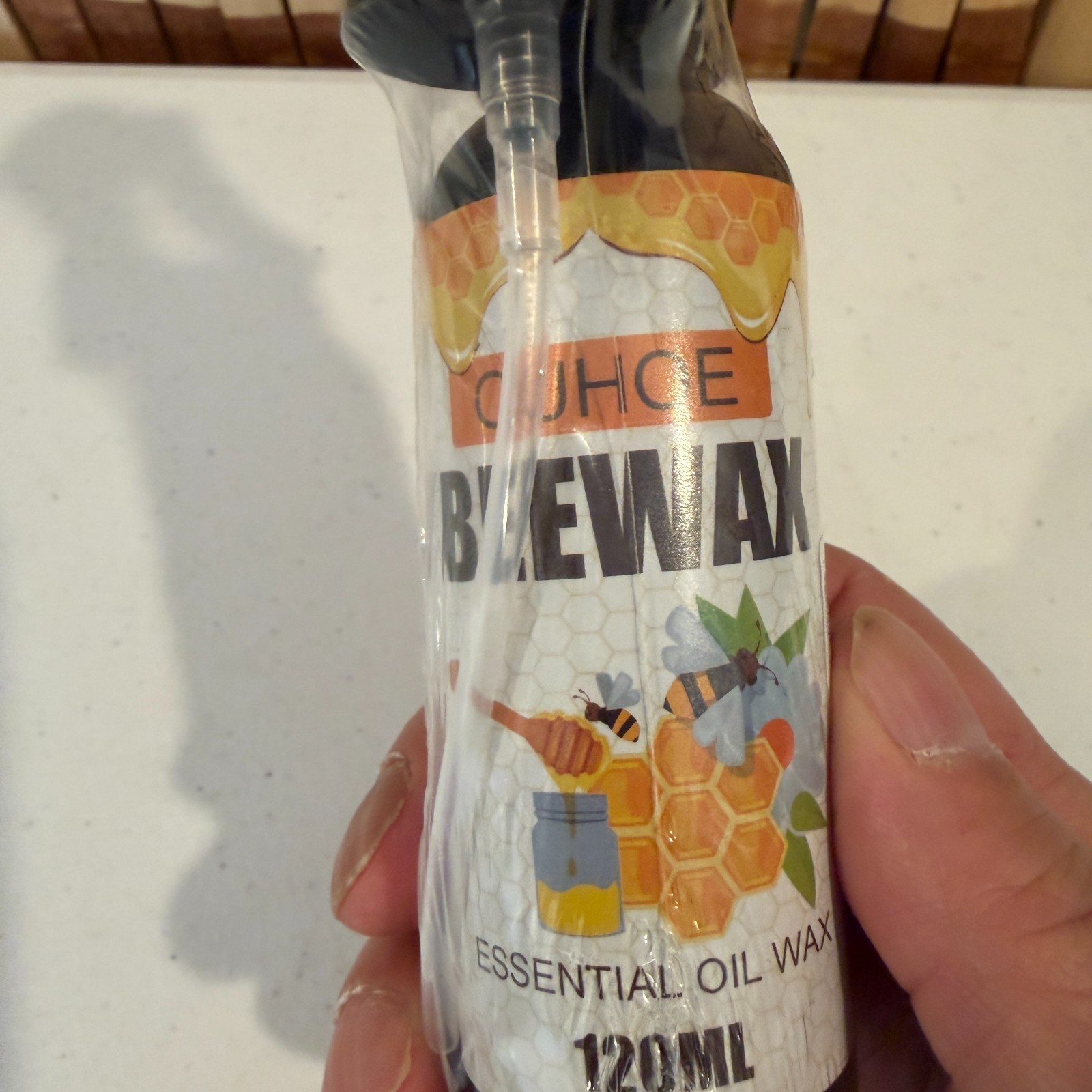 OUHOE Beeswax Furniture Polish Spray 120ml Wood Cleaner Natural Wax Care