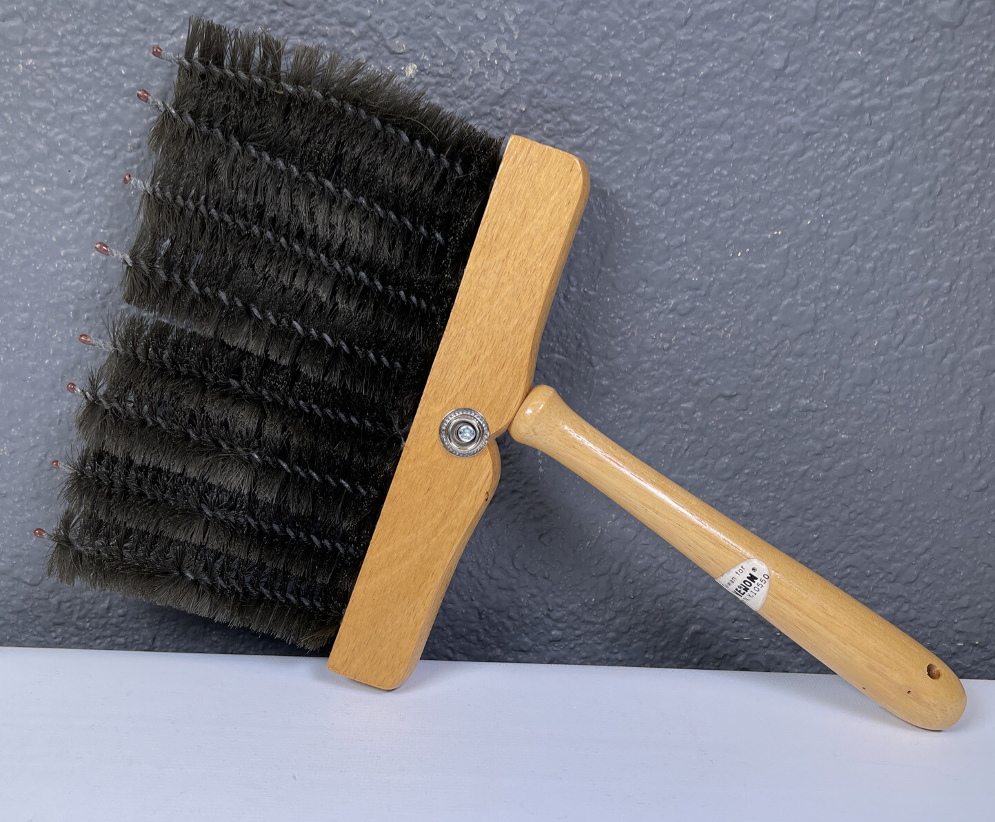 LILLIAN VERNON Vintage Blind Cleaner Wood Handle Made in Taiwan