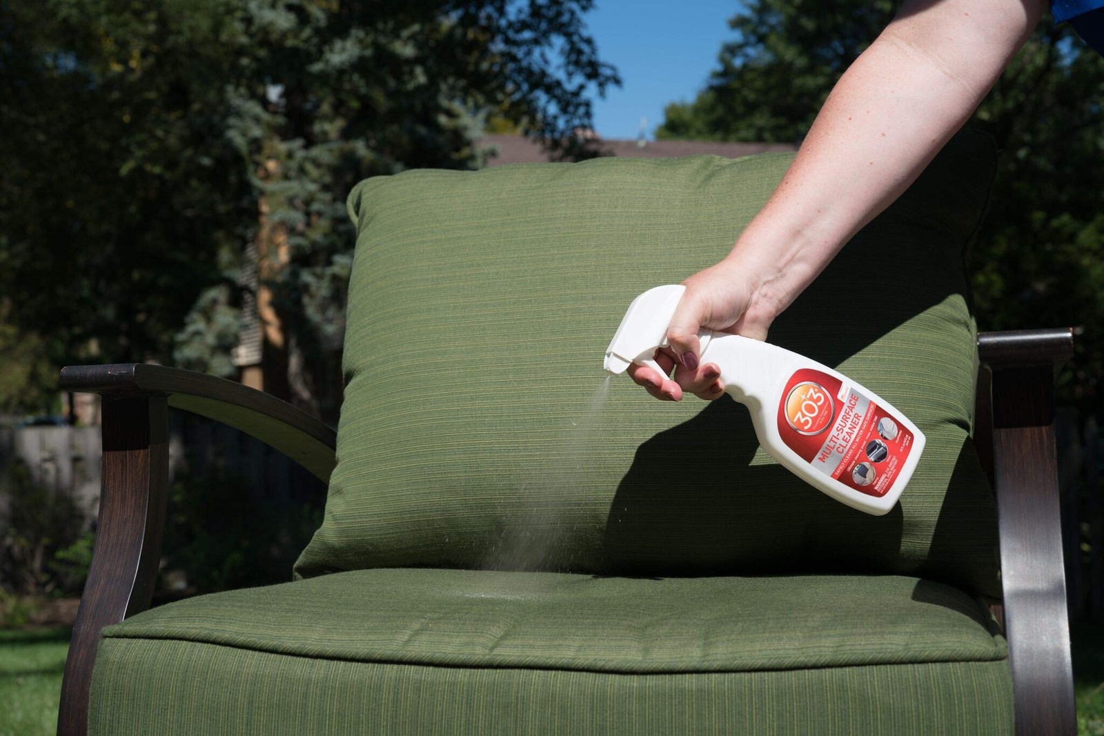 Multi-Surface Cleaner Spray, Residue-Cleaning for Vinyl, Fabric, Plastic & Mo…