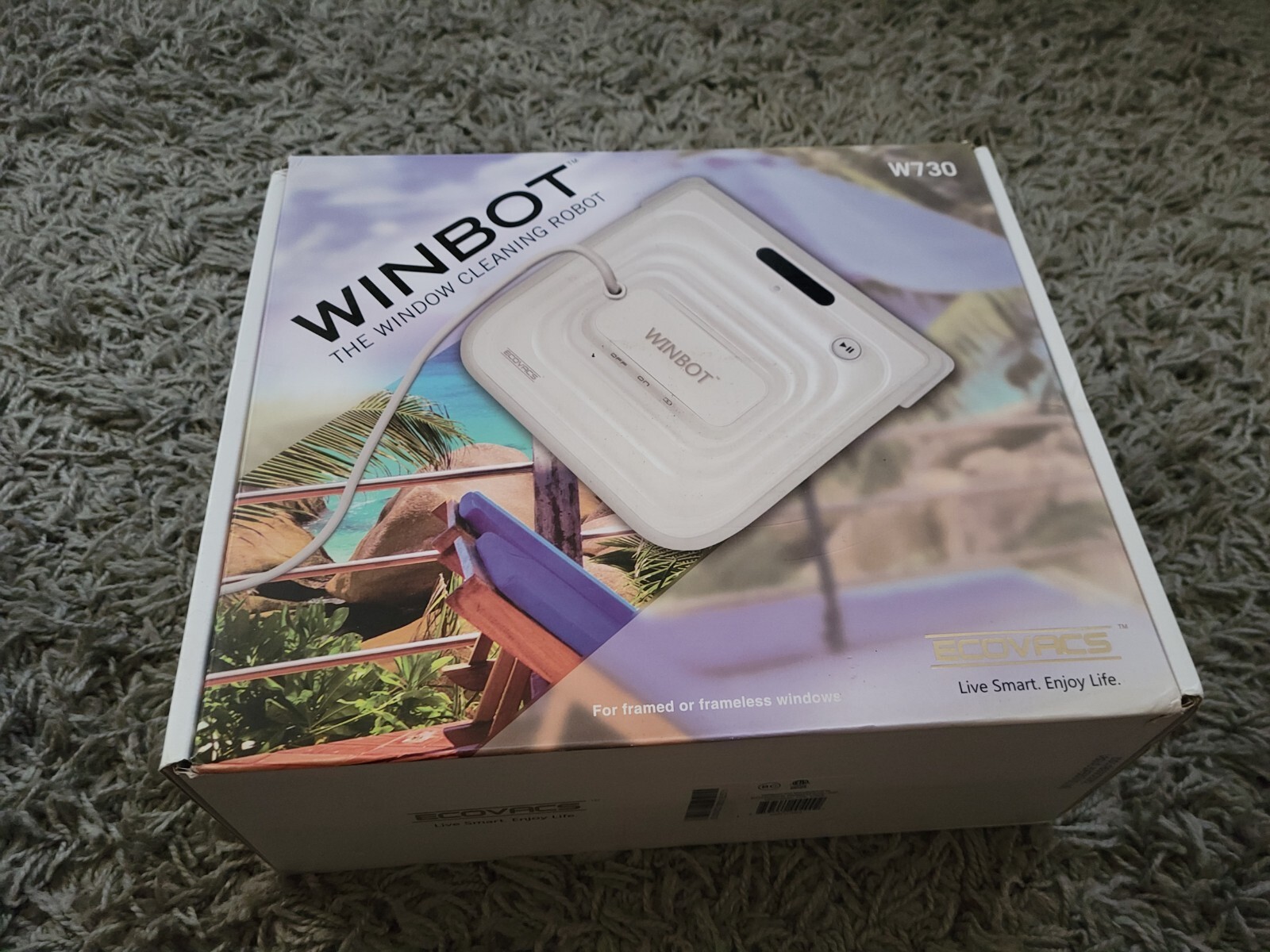 Ecovacs W730 Winbot Electronic Window Cleaner in Great Condition. !