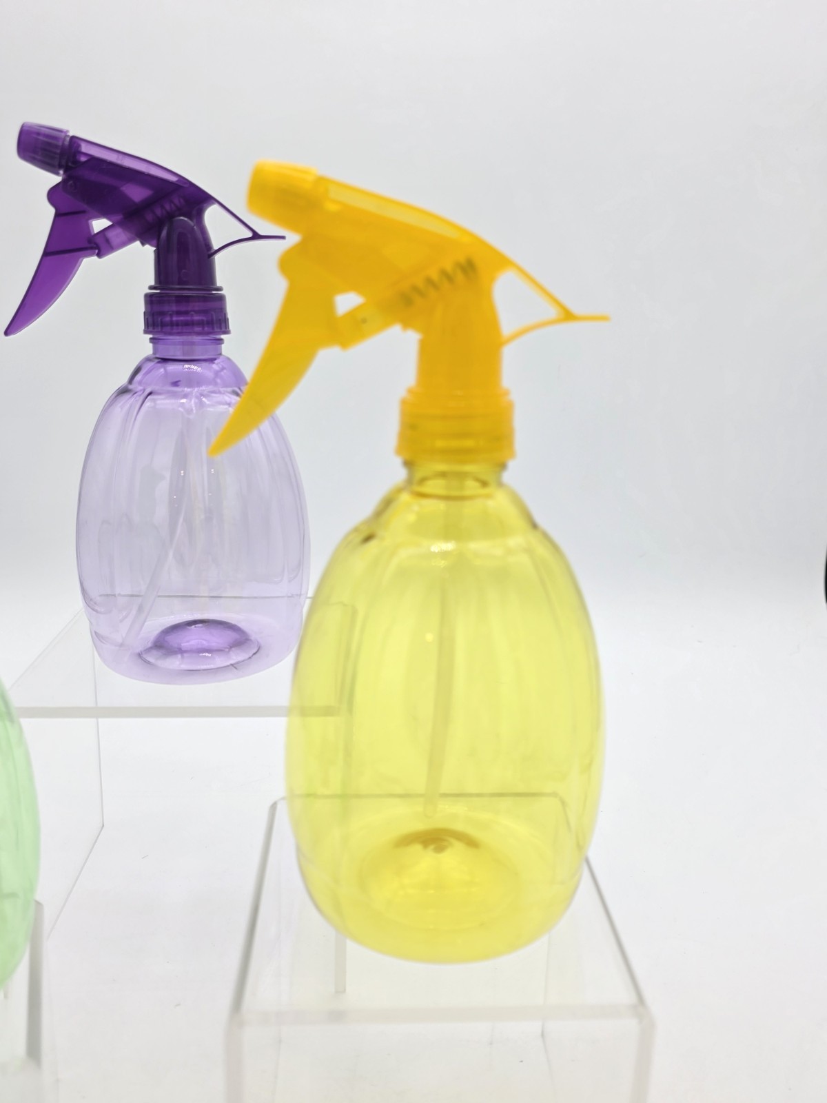 Set Of 3 – 17 oz Spray Bottles: Purple, Green, & Yellow, Pre Owned