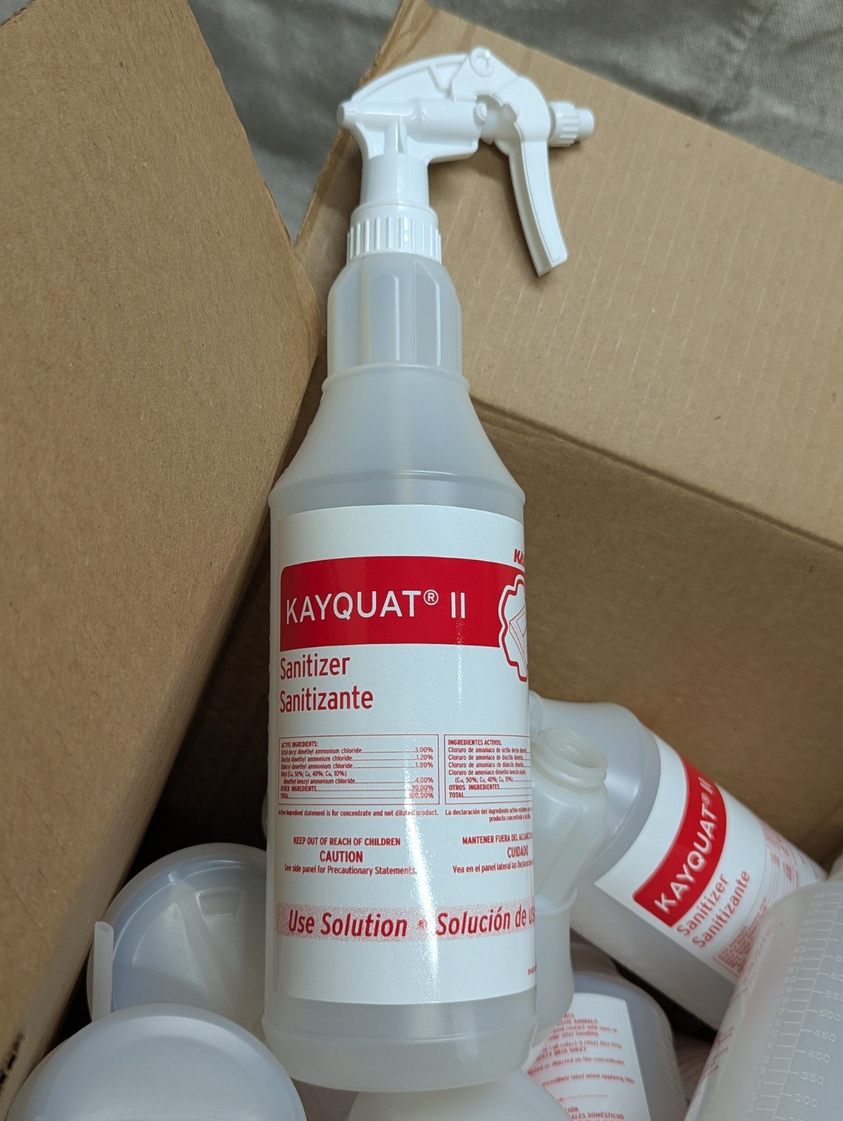 Kay Kayquat II 32oz. Plastic Trigger Spray Bottles Commercial 12 pk Empty