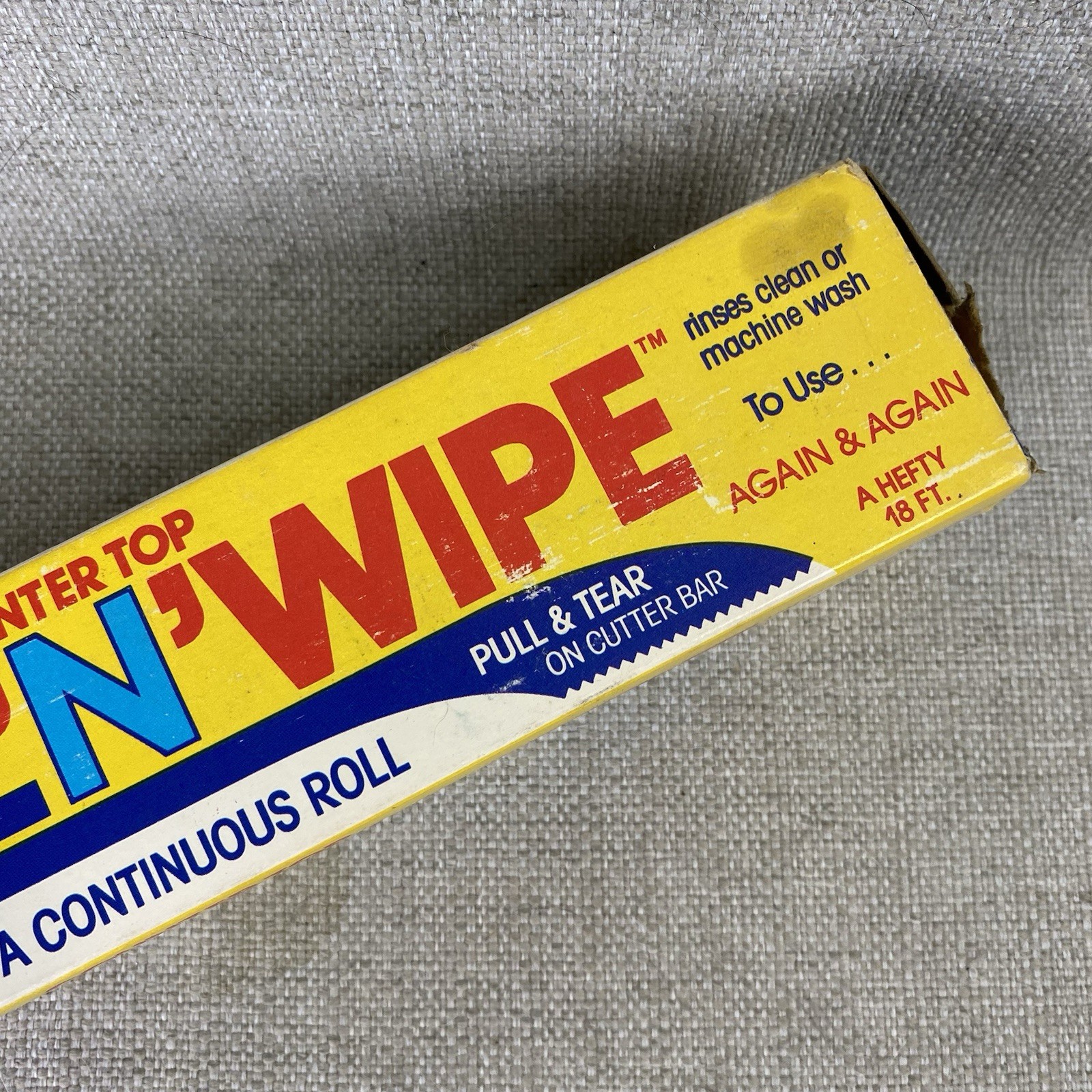 Vintage Roll ‘N Wipes Cloths Reusable Towels Handi Wipes 18 feet x 11 3/4″ NOS