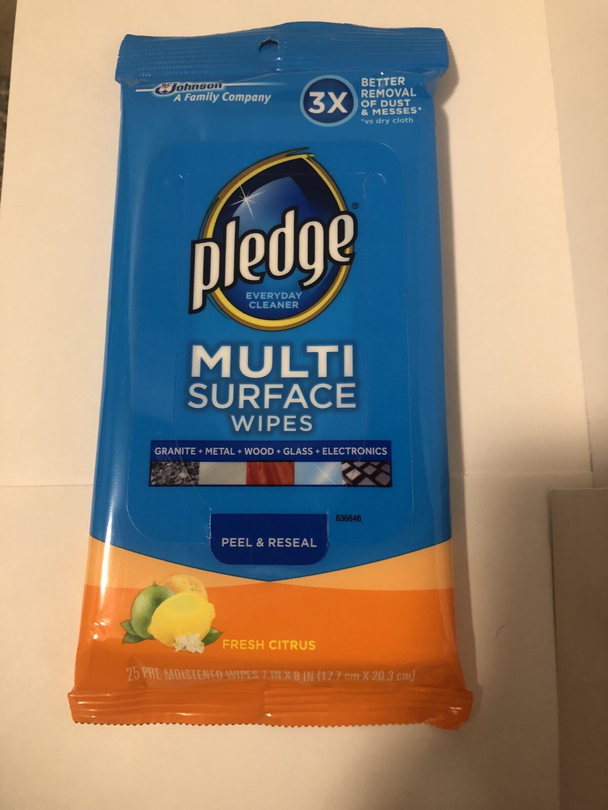 New Pledge Multisurface Everyday Wipes 25 Pre-Moistened Wipes 7″ x 10″ Citrus