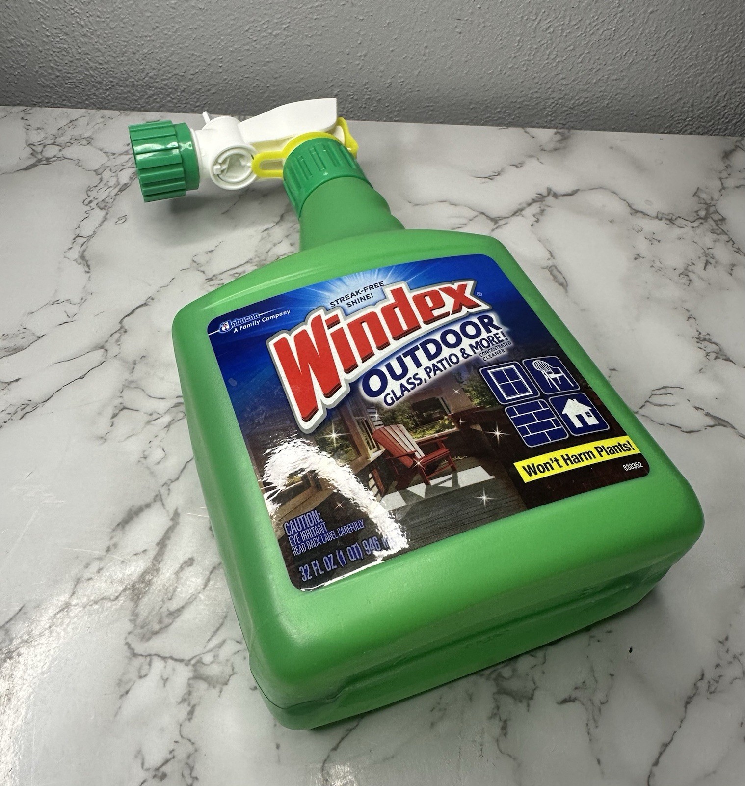 Windex Outdoor Glass Patio Concentrated Cleaner 32 Fl Oz Spray Bottle For Hose