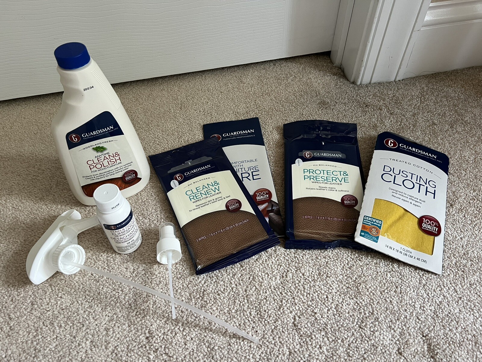 Guardsman – Furniture Care Starter Kit – for fabric, wood & leather – New