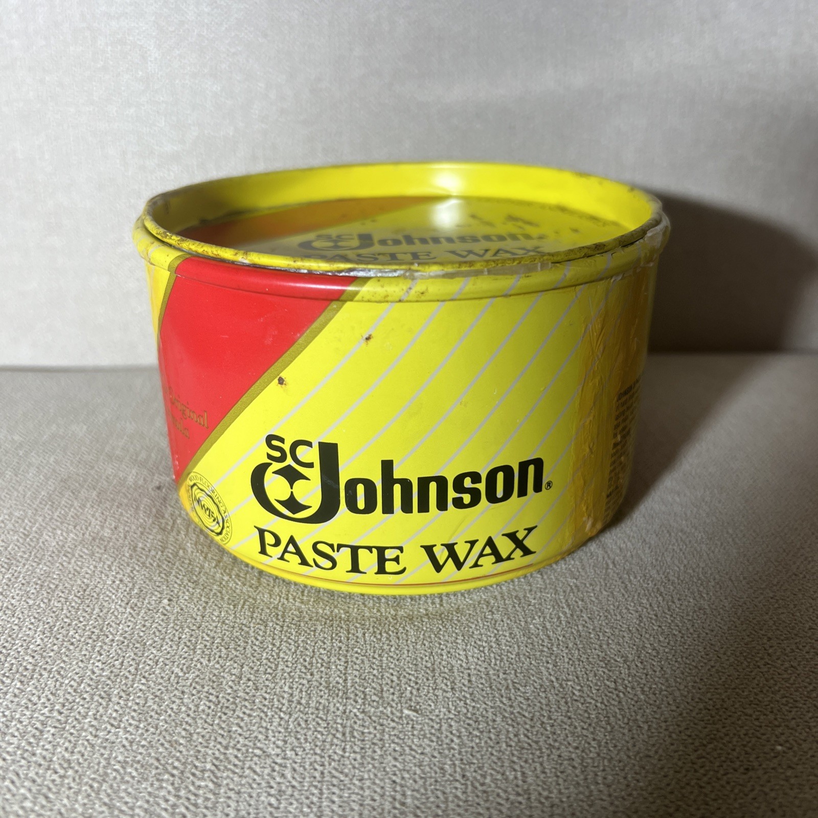 SC Johnson Paste Wax Original Formula Container 1 Lb 99% Full – DISCONTIUNED