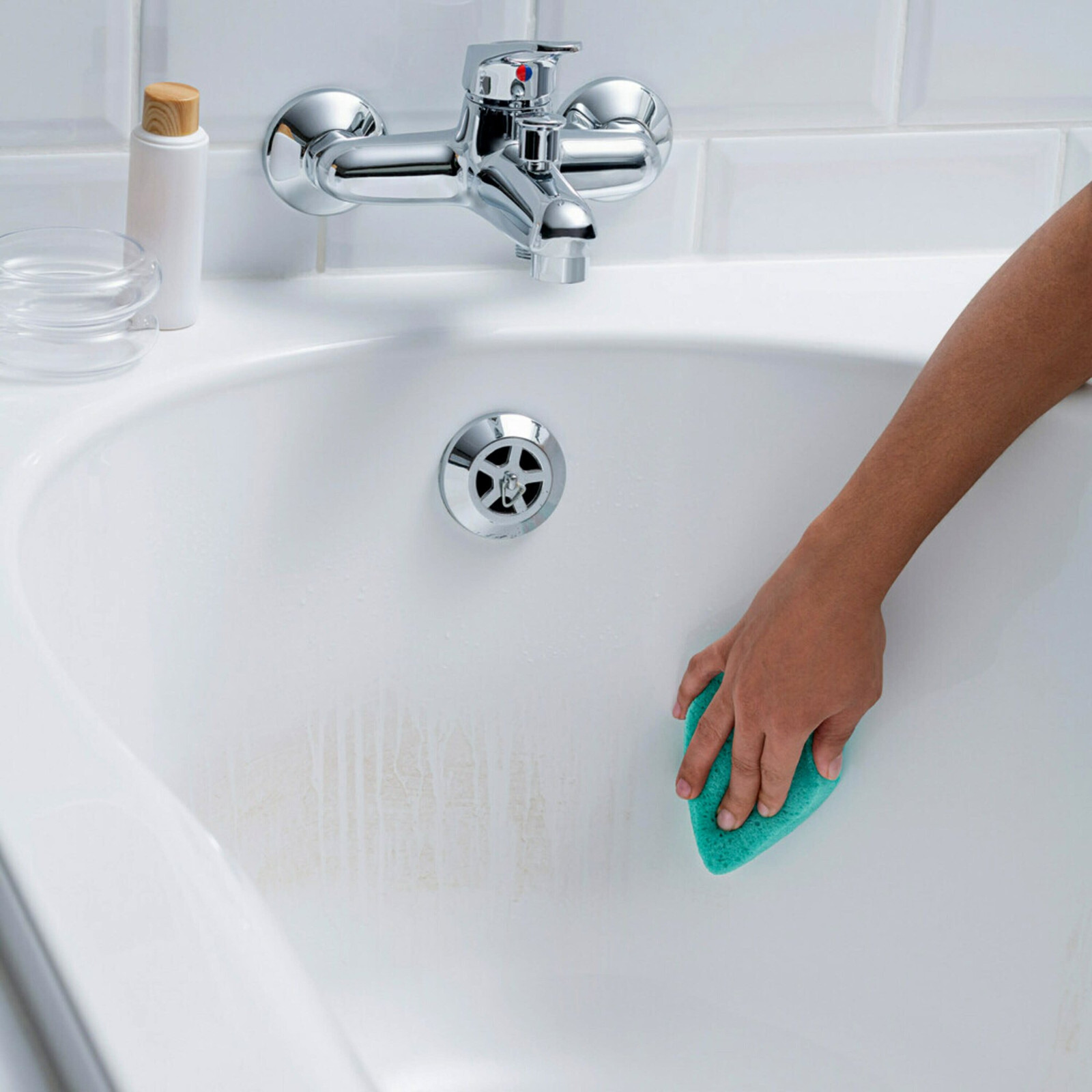 Scotch-Brite 2-SCOUR PADS SWIFT SCRUB BATHROOM BUILDUP REMOVER Durable Reusable