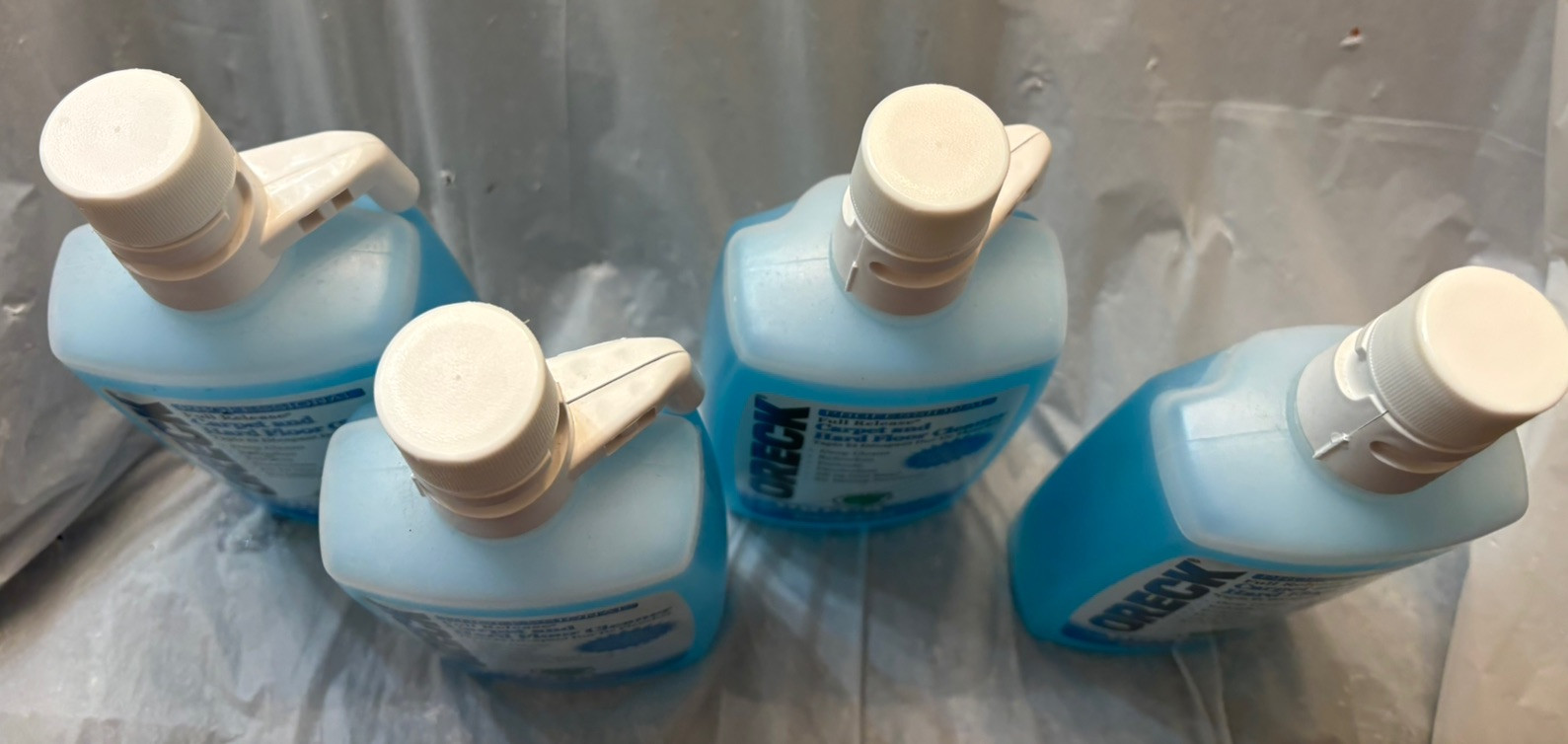 Oreck Professional Full Release PreCleaner with Carpet Hard Floor Cleaner Lot 4!