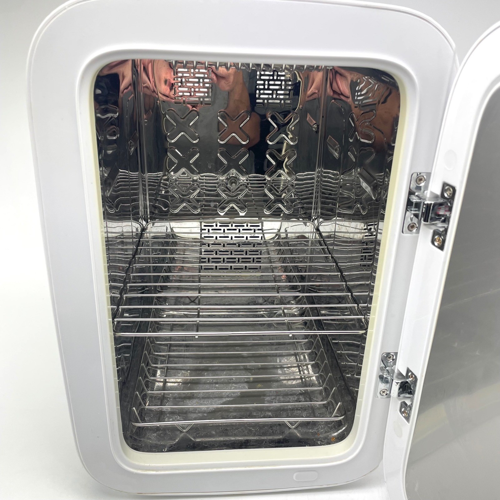 Vanelc UV Light Sterilizer Cabinet for Baby Bottles and other Items White