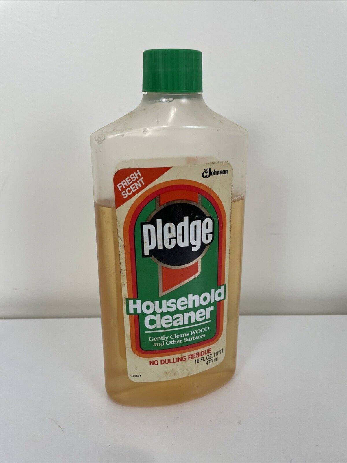 Vintage Pledge Household Cleaner Deep Cleans Wood Surfaces 16fl Oz 75% Full 1991