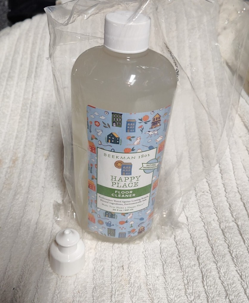 New~Sealed~Beekman 1802~HAPPY PLACE~FLOOR CLEANER~20 fl. oz. WITH CAP