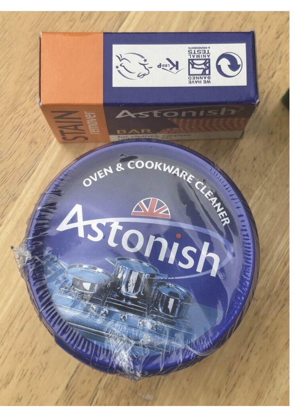 Astonish Oven & Cookware Cleaner Paste 17oz Stain Remover Bar 2.5oz Sponge