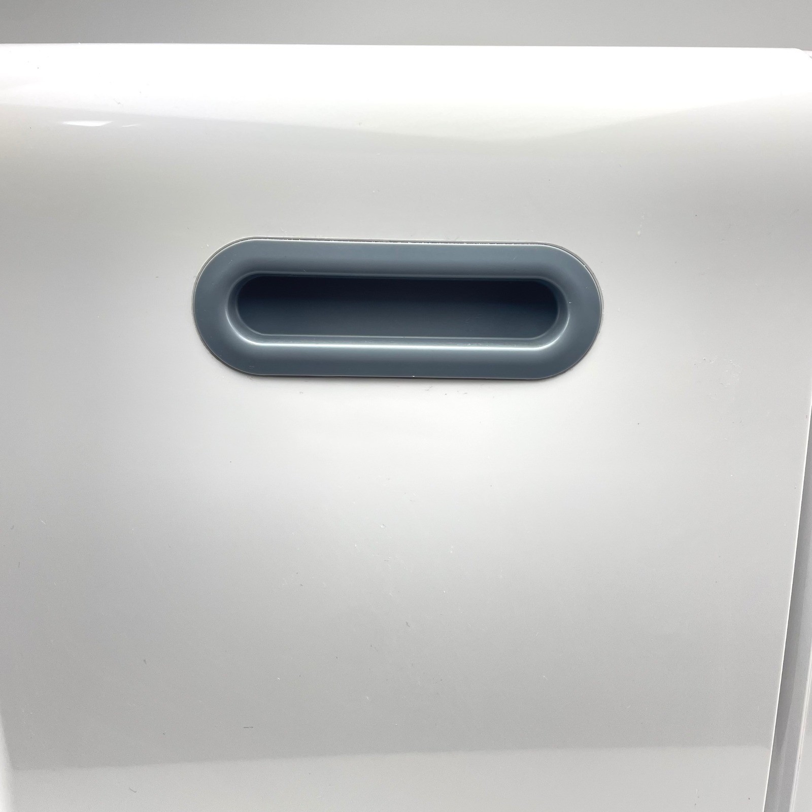 Vanelc UV Light Sterilizer Cabinet for Baby Bottles and other Items White