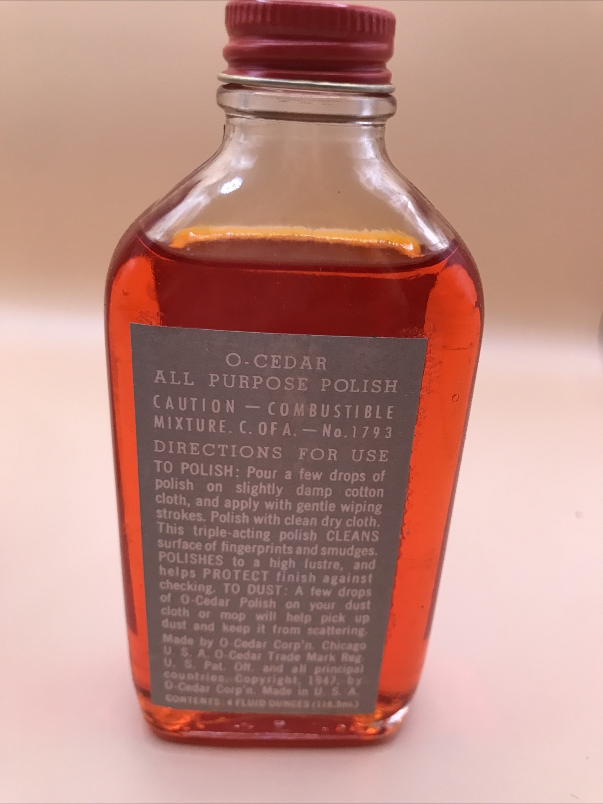 Vintage 50s O CEDAR Red Oil WOOD Polish Glass Bottle/Box Metal Cap 1950s PROP