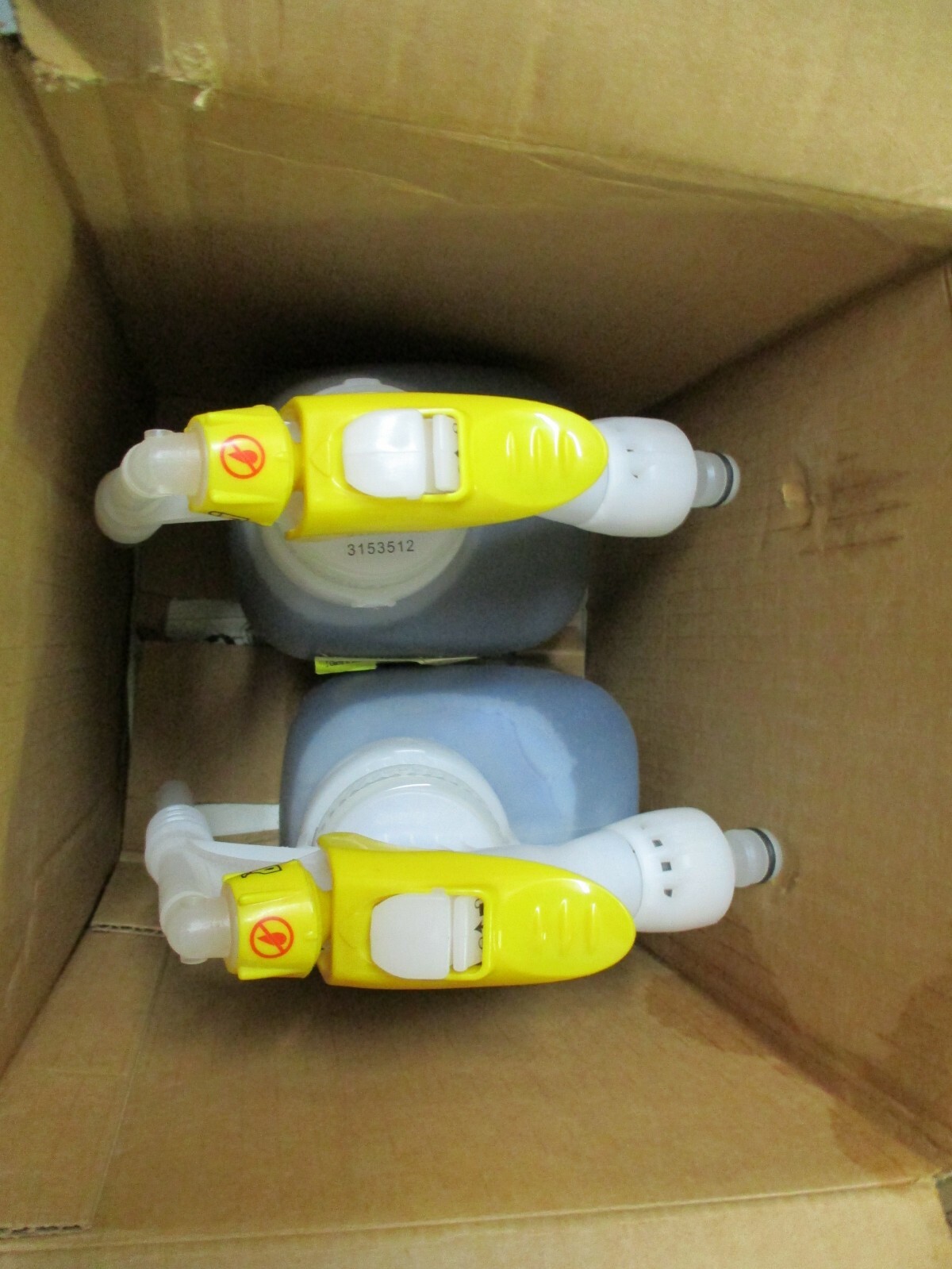 2 PACK 1.5 L JOHNSON DIVERSEY 3299802 HEAVY DUTY BATHROOM CLEANER FREE SHIPPING