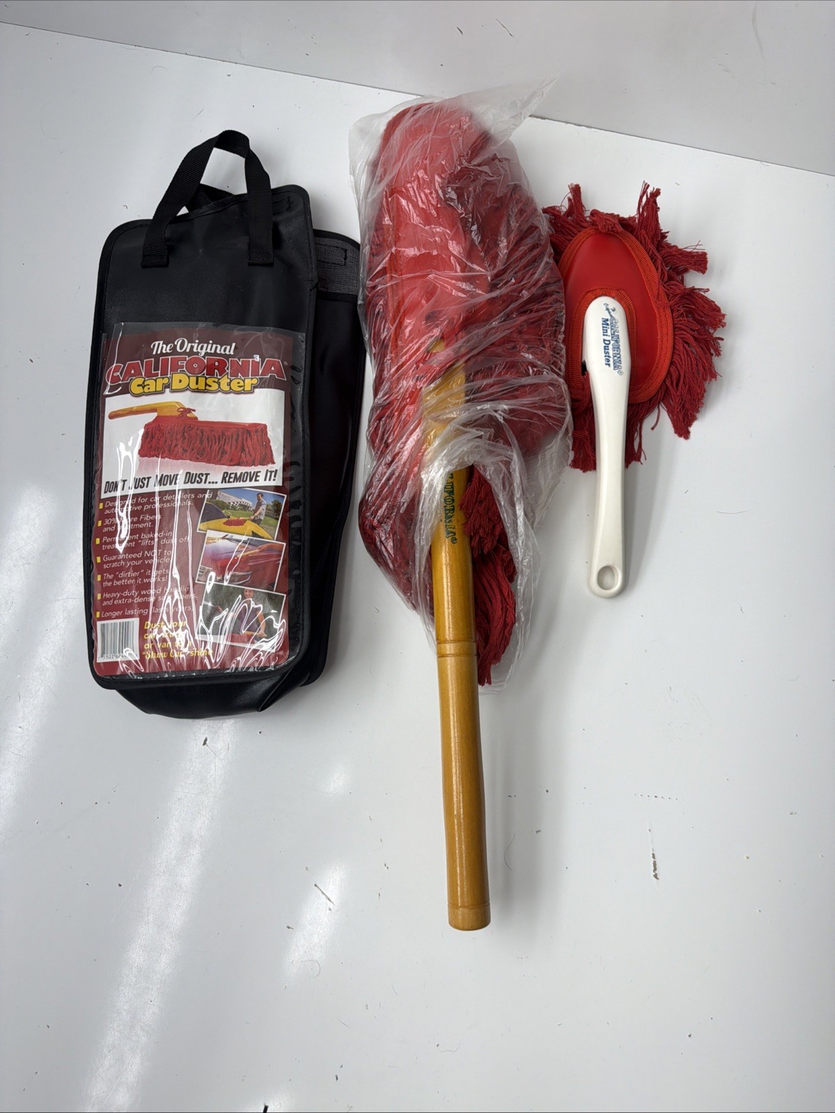 62442 Standard Car Duster with Wooden Handle,Red