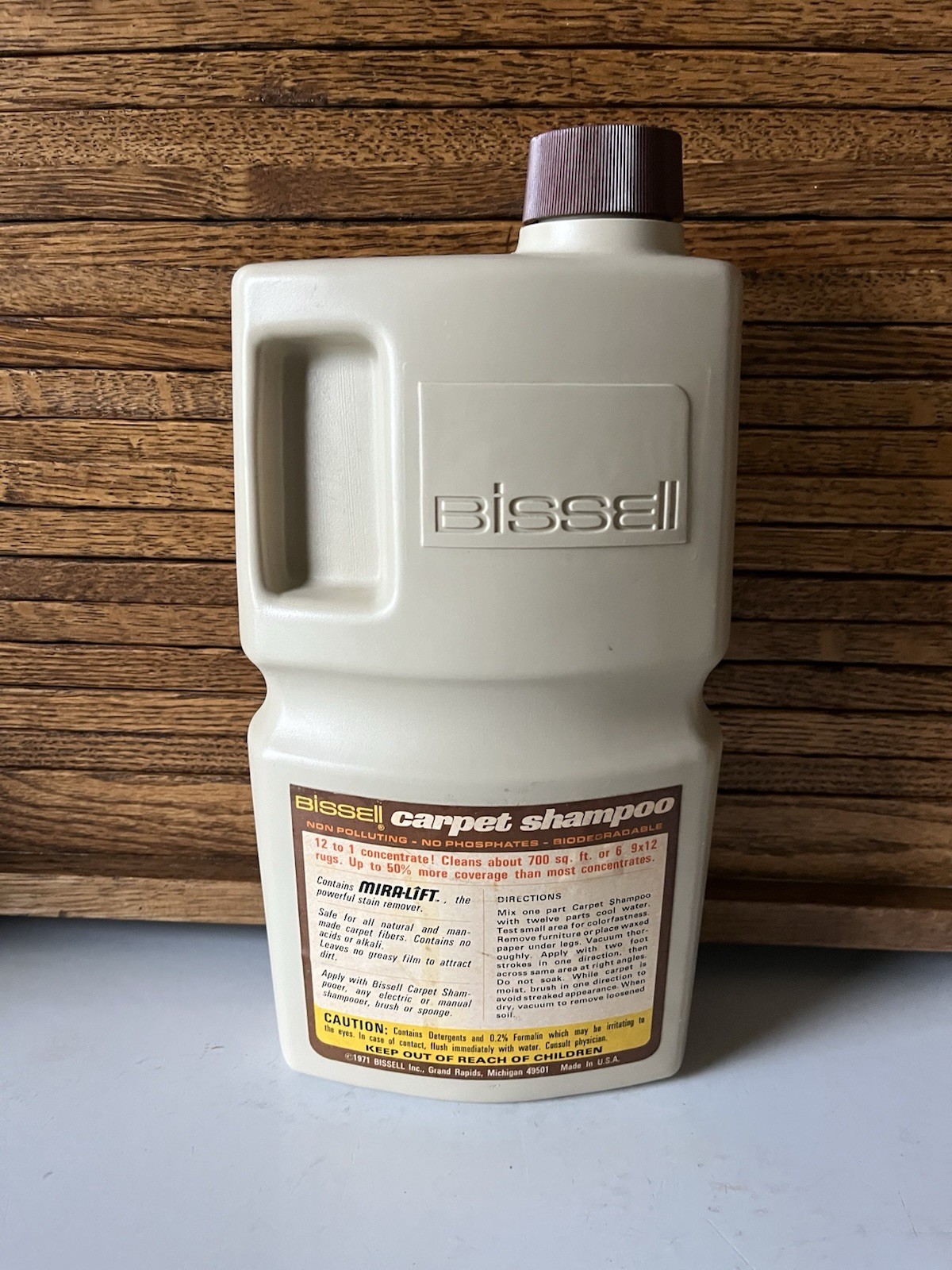 Vtg Bissell Carpet Shampoo 12 To 1 Concentrate 64 FL OZ Mira-LIFT Stain Remover