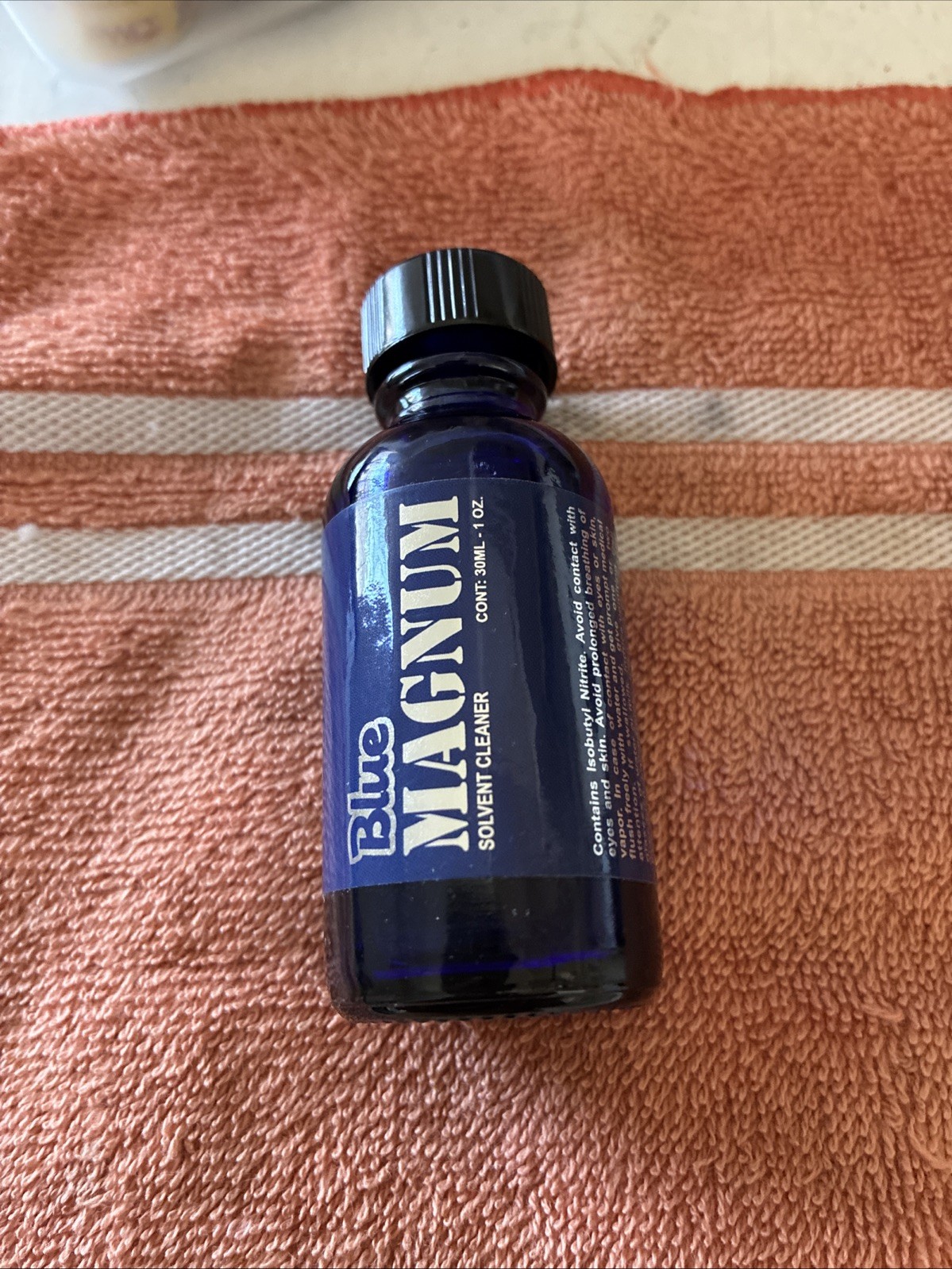 Leather Cleaners Brown bottle-30 Ml. One Bottle Is Open