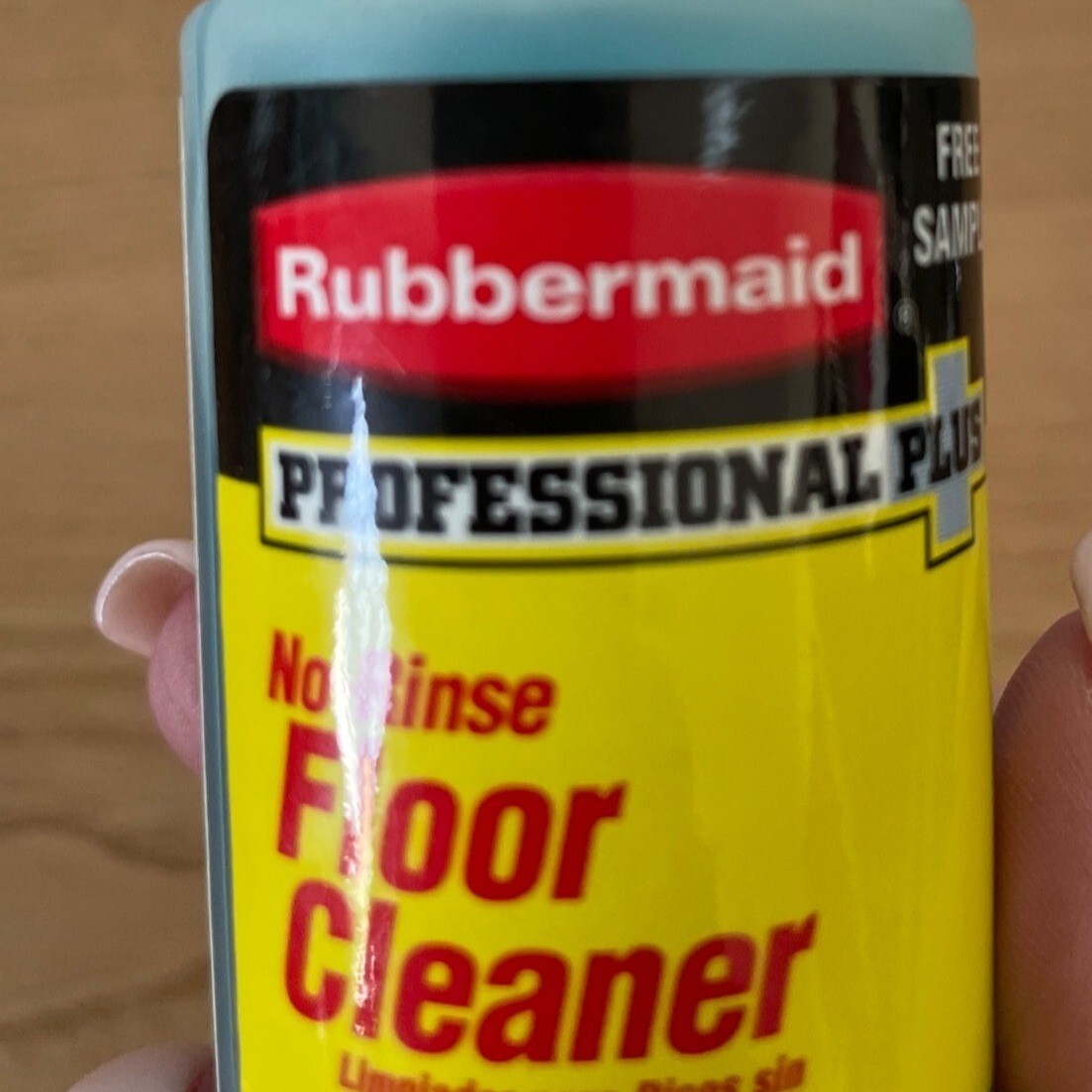 Rare Rubbermaid Professional Plus No-Rinse Floor Cleaner Tile Vinyl Sample 4 Oz