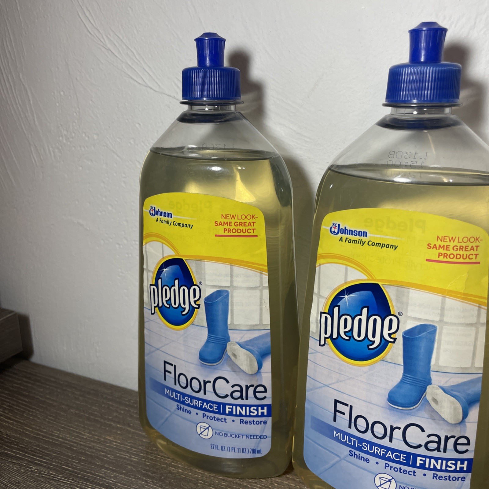 Lot Of 4 PLEDGE Floor Care Multi Surface Finish 27 oz Shine Protect Restore Open