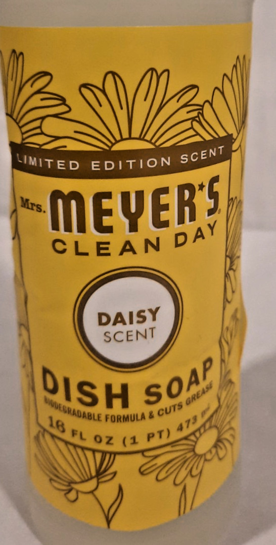 MRS. MEYERS CLEAN DAY DAISY SCENT DISH SOAP W/ SCOTCH BRITE DISHWAND REFILL NEW