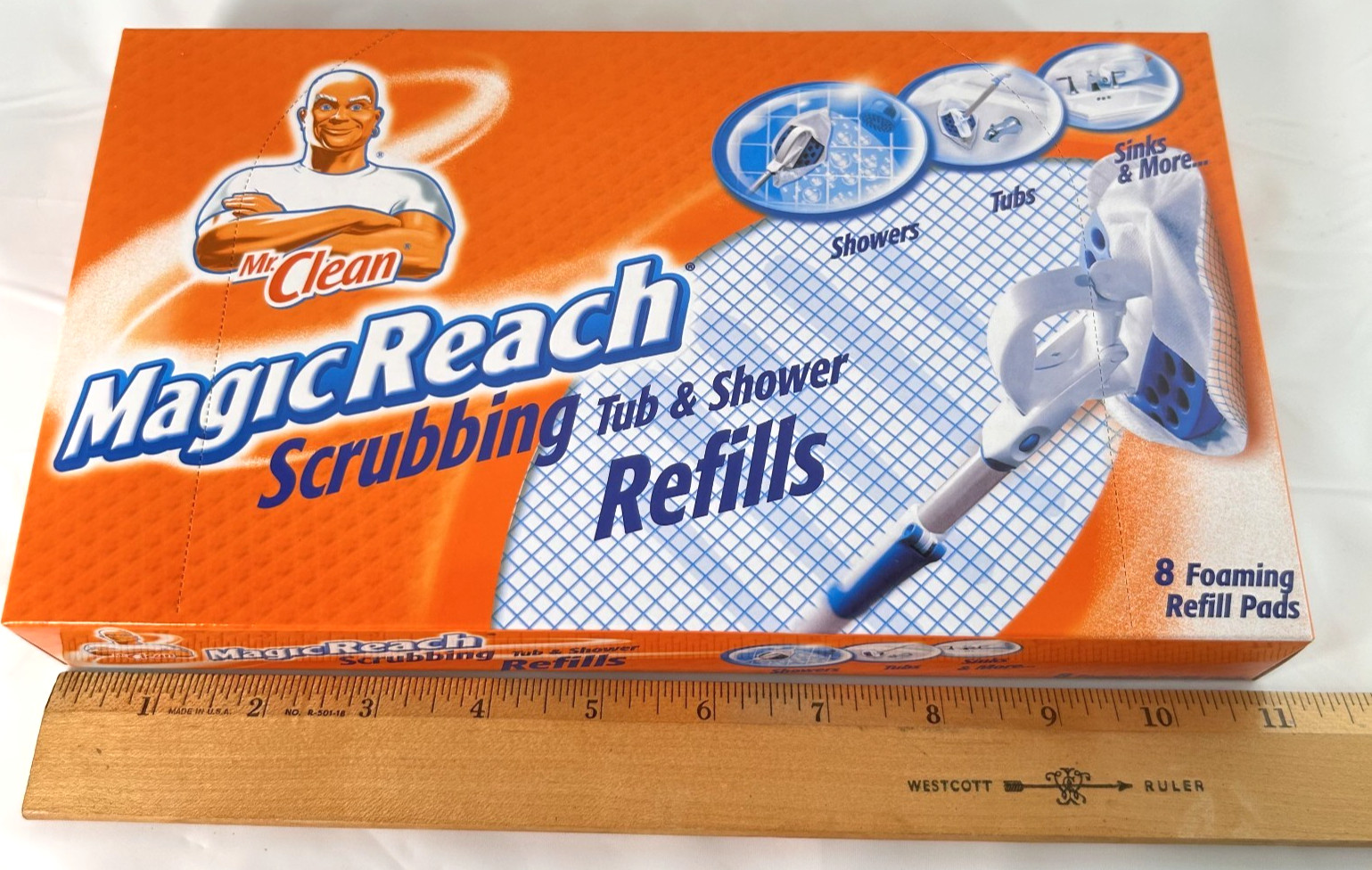 Mr. Clean Magic Reach Scrubbing Tub & Shower Refill 8 Foaming Pads 443863