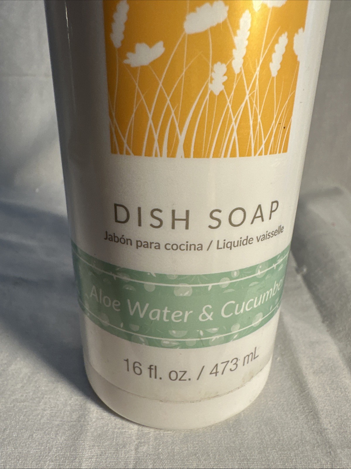 Scentsy Dish Soap Aloe Water & Cucumber Scent 16 fl. oz. NEW