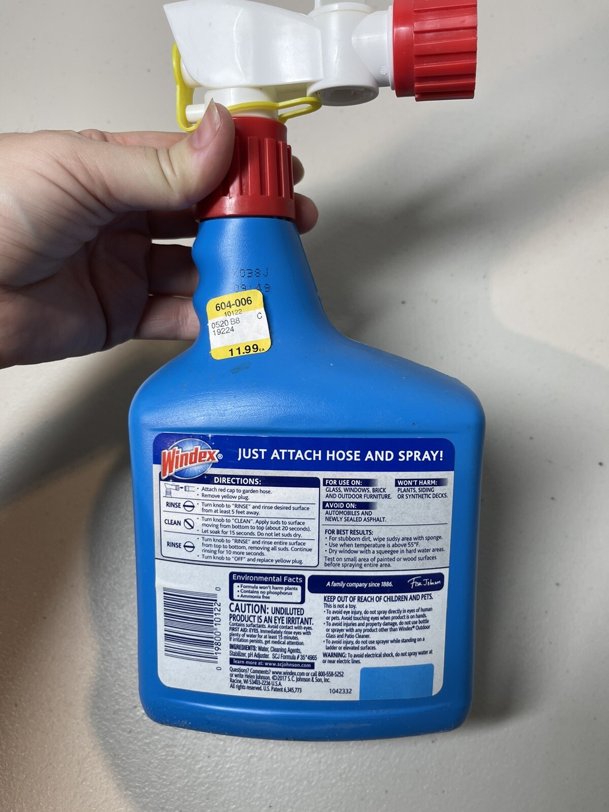 Windex Outdoor Glass and Patio Cleaner Spray Streak Free Attach To Hose, 32 oz