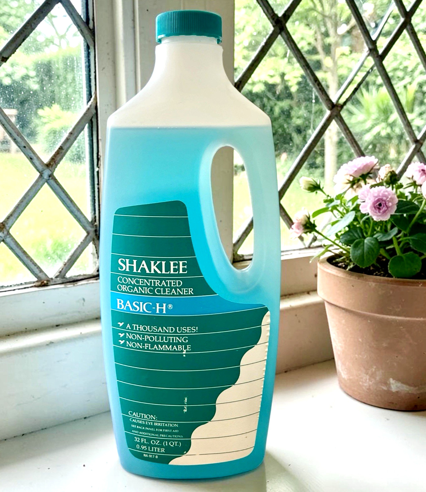 Vintage Shaklee Basic H Cleaner 32oz Concentrated Organic Cleaner 90% Full