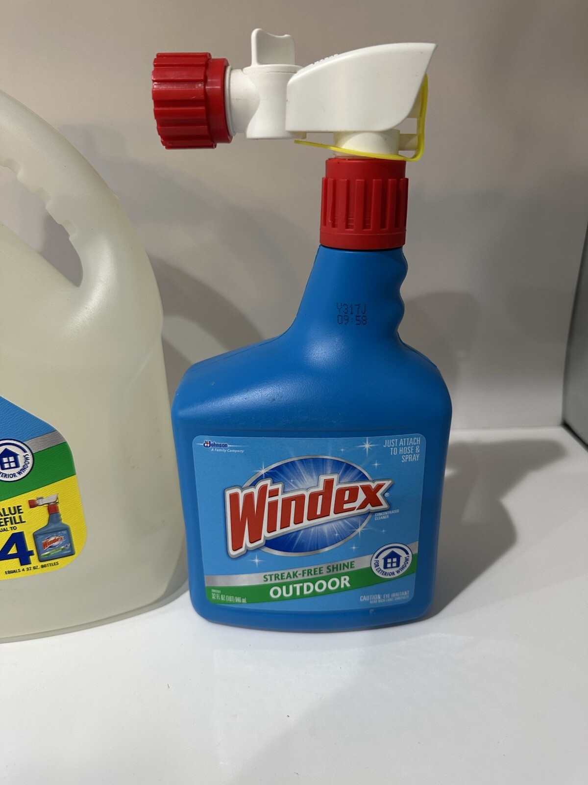 128 oz. Windex Glass Cleaner Refill & 32 oz. Windex Outdoor Sprayer Blue Bottle!