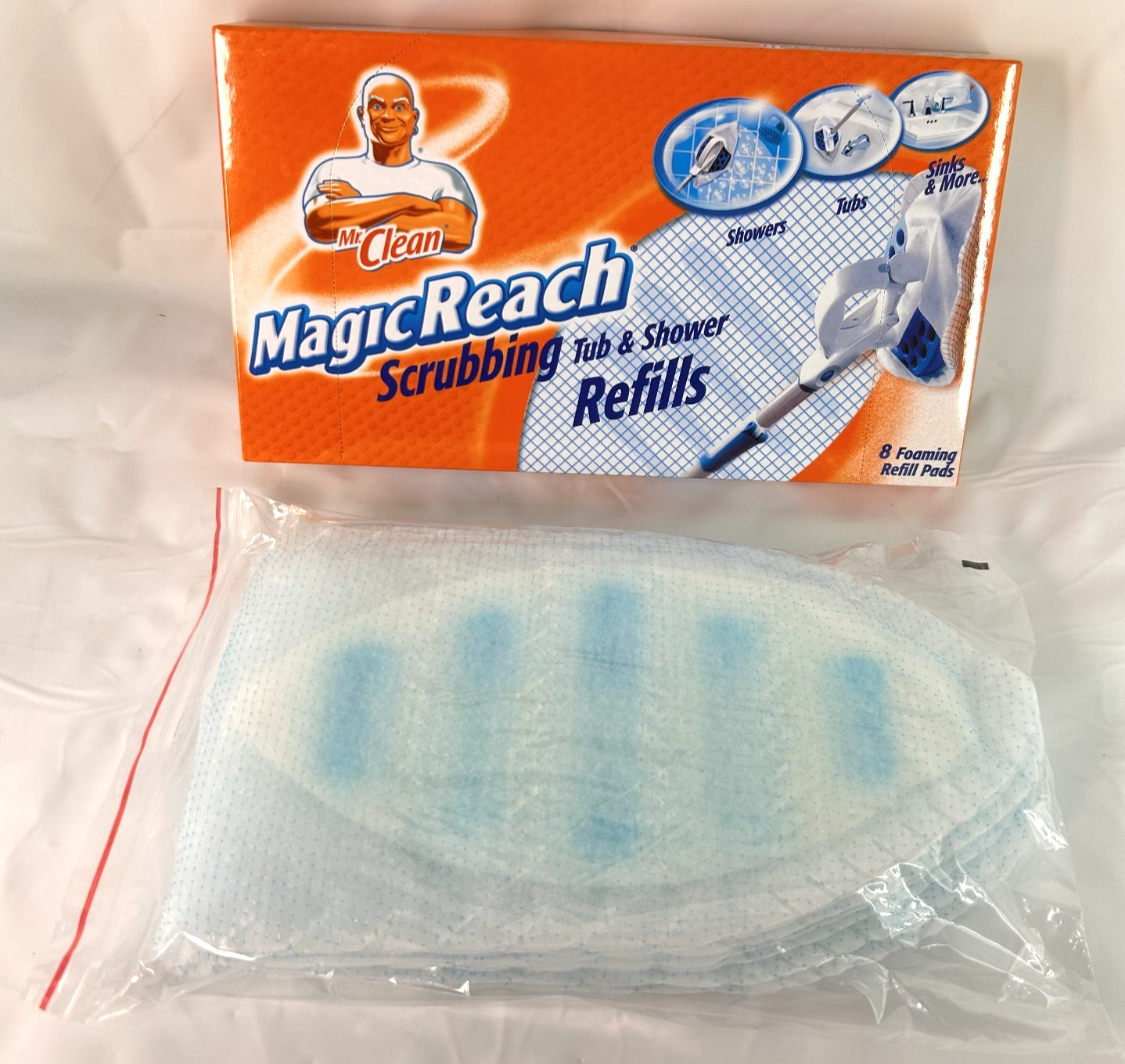 Mr. Clean Magic Reach Scrubbing Tub & Shower Refill 8 Foaming Pads 443863
