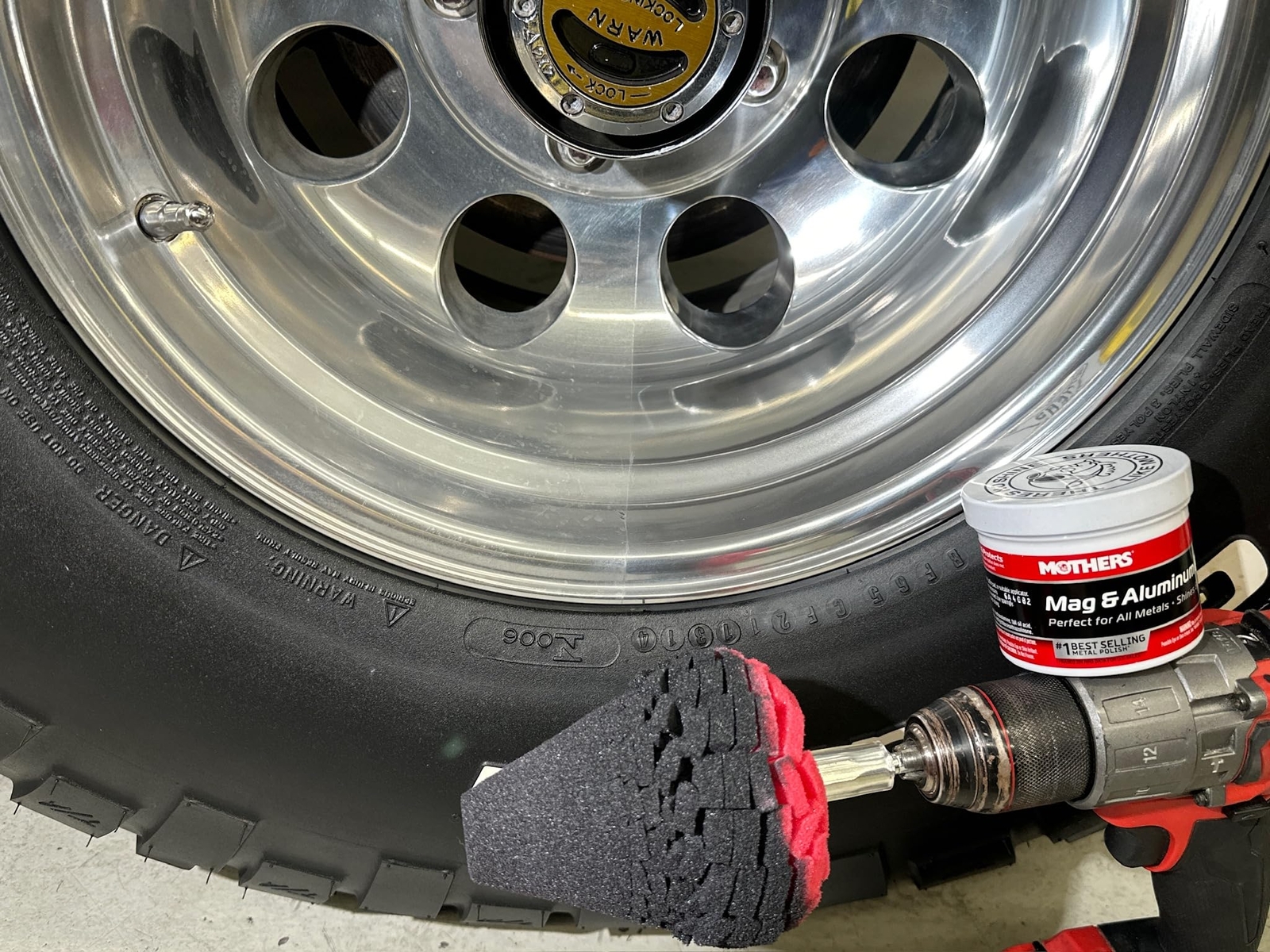 Mothers 05100 Mag & Aluminum Wheel Polish 5 oz Container All Metal Types Jew…