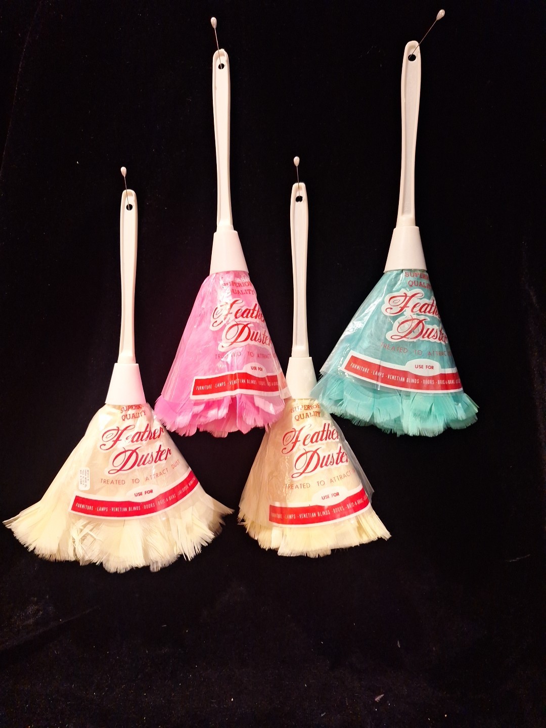 Vtg Feather Dusters Retro Plastic Handle NOS Movie Costume Prop – Lot of 4