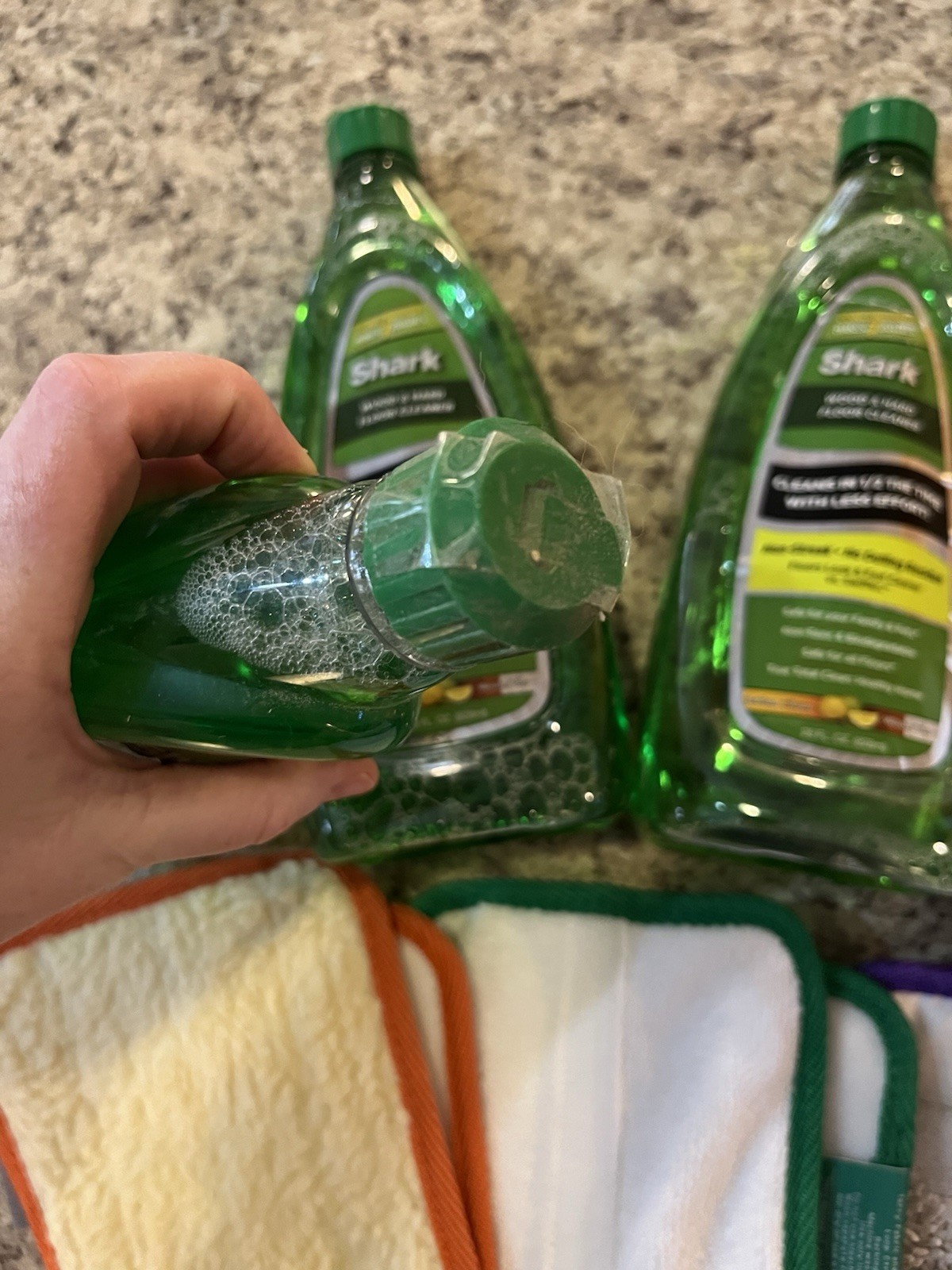 Shark Wood & Hard Floor Cleaner Italian Citrus, Polish, & Spare Pads