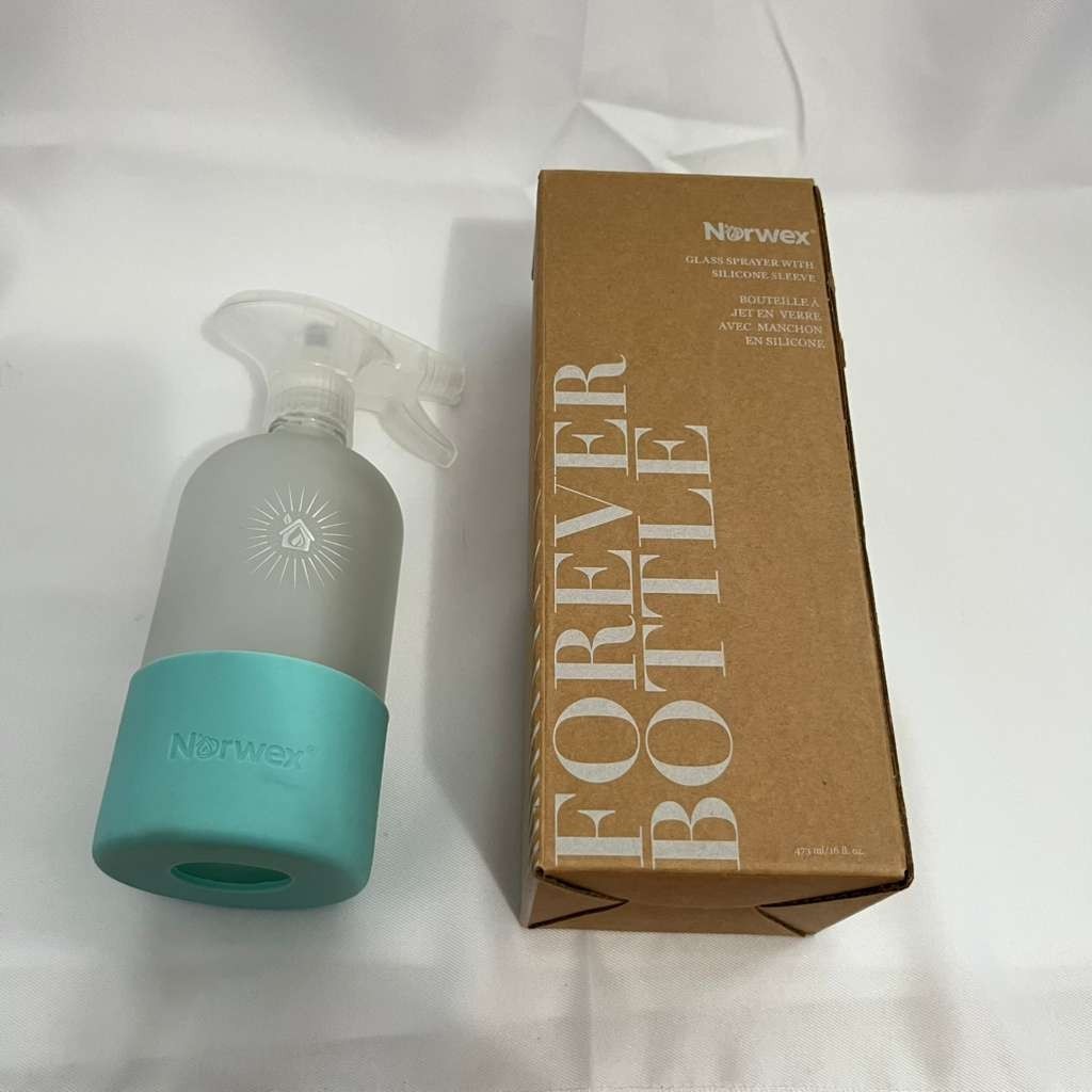 Norwex Forever Bottle with Sprayer Frosted Glass Turquoise Teal Sleeve 16oz -NEW