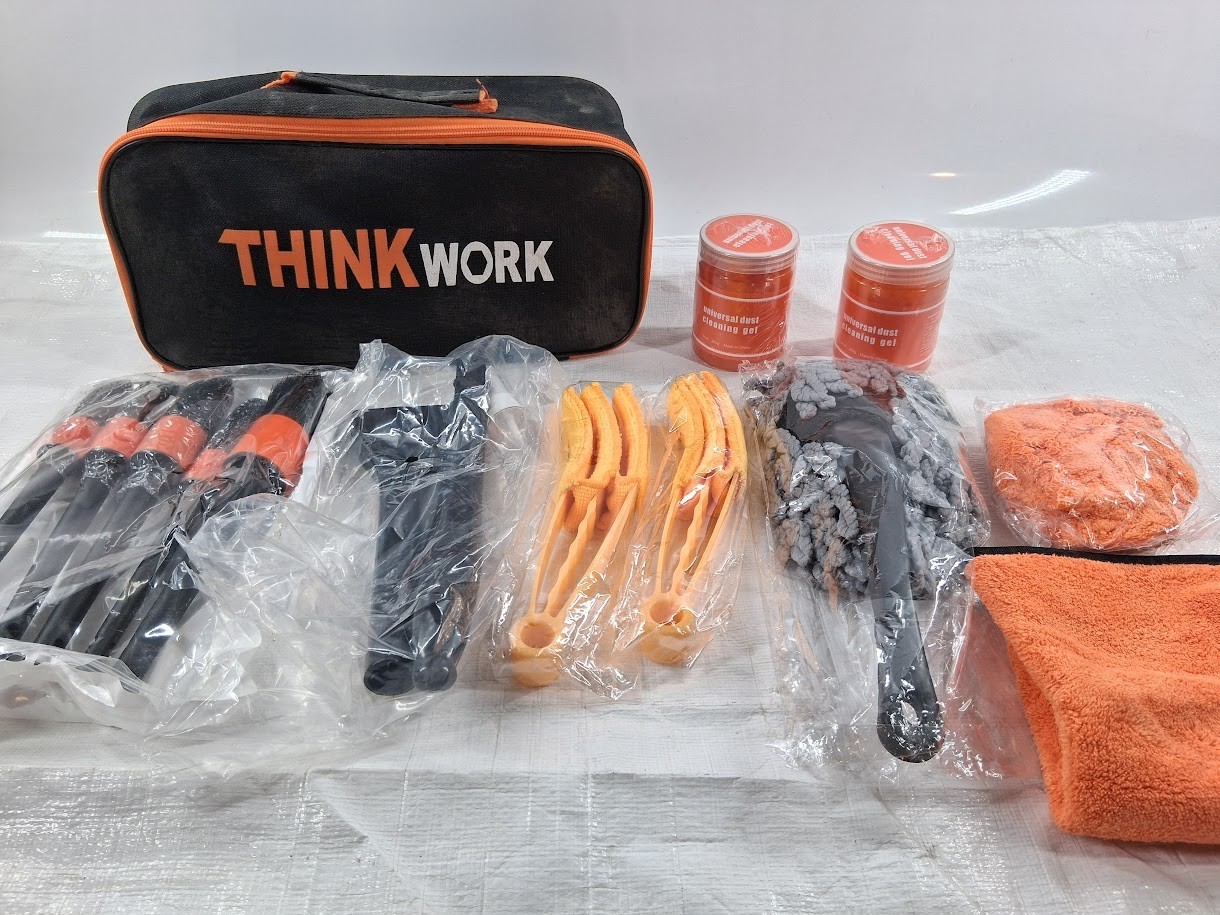THINKWORK Car Detailing Cleaning Kit Interior Detailing Brushes Towels Case