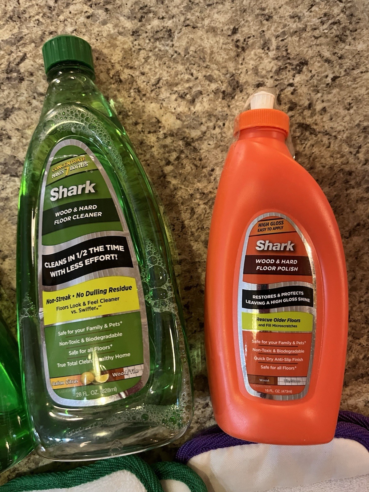 Shark Wood & Hard Floor Cleaner Italian Citrus, Polish, & Spare Pads