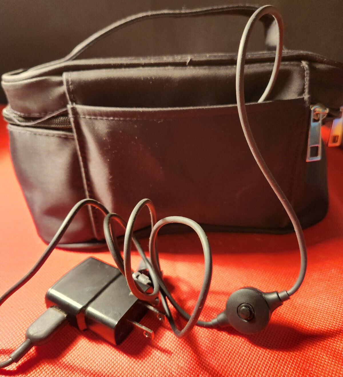 NEW: PORTABLE UVC LED DISINFECTION UV CLEANER BAG GRAY WITH MANUAL – USB POWERED