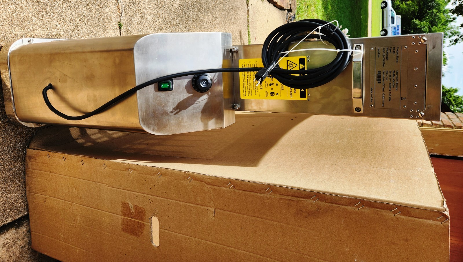 UV Disinfect, Sanitizing Light – Virus sterilizer, Commercial Cleaning