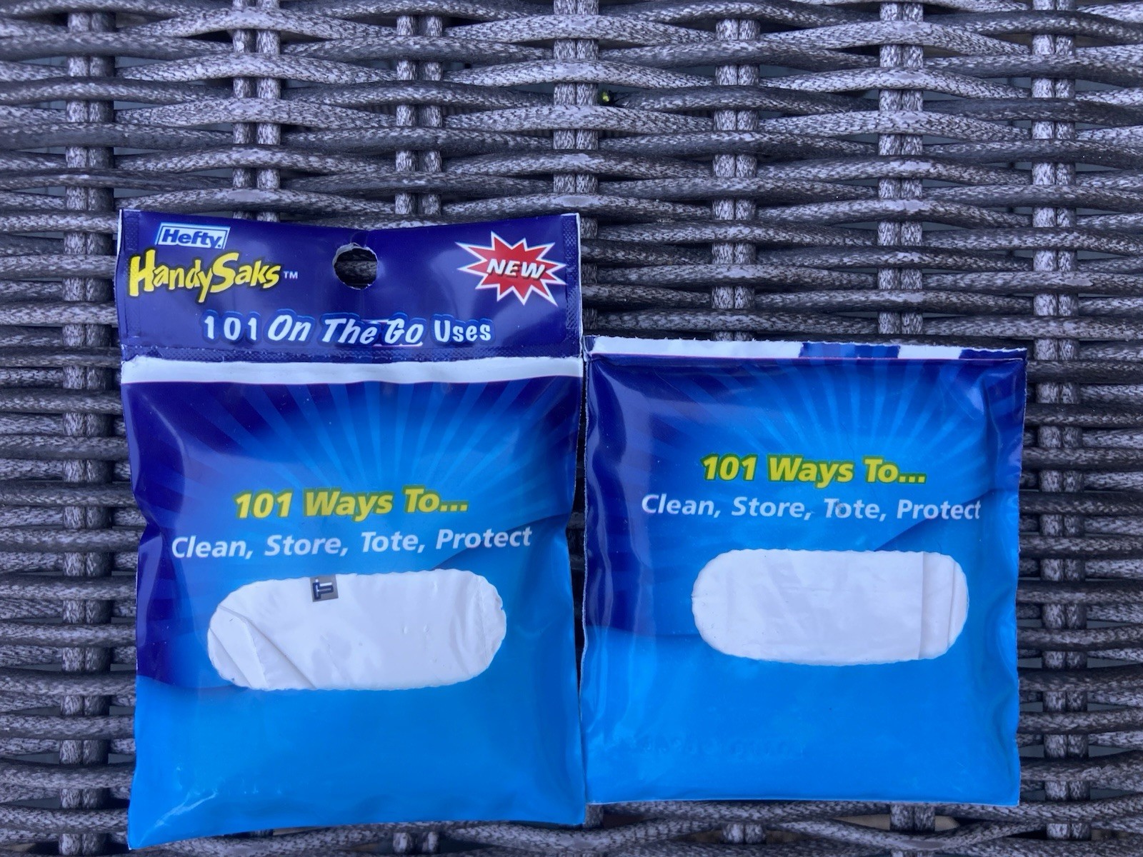 Open Hefty Handy Saks HandySaks Small Bags Plastic On The Go Vintage 2003 Used