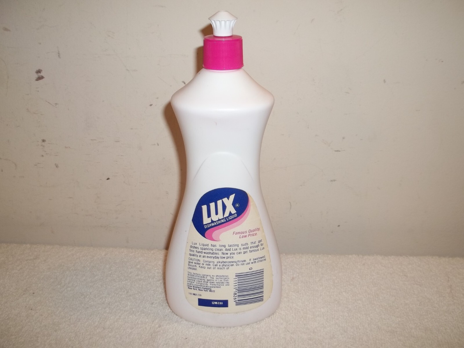 Vtg Unused 1980’s Lever LUX Dishwashing Liquid Dish Detergent Soap 22 Oz Prop