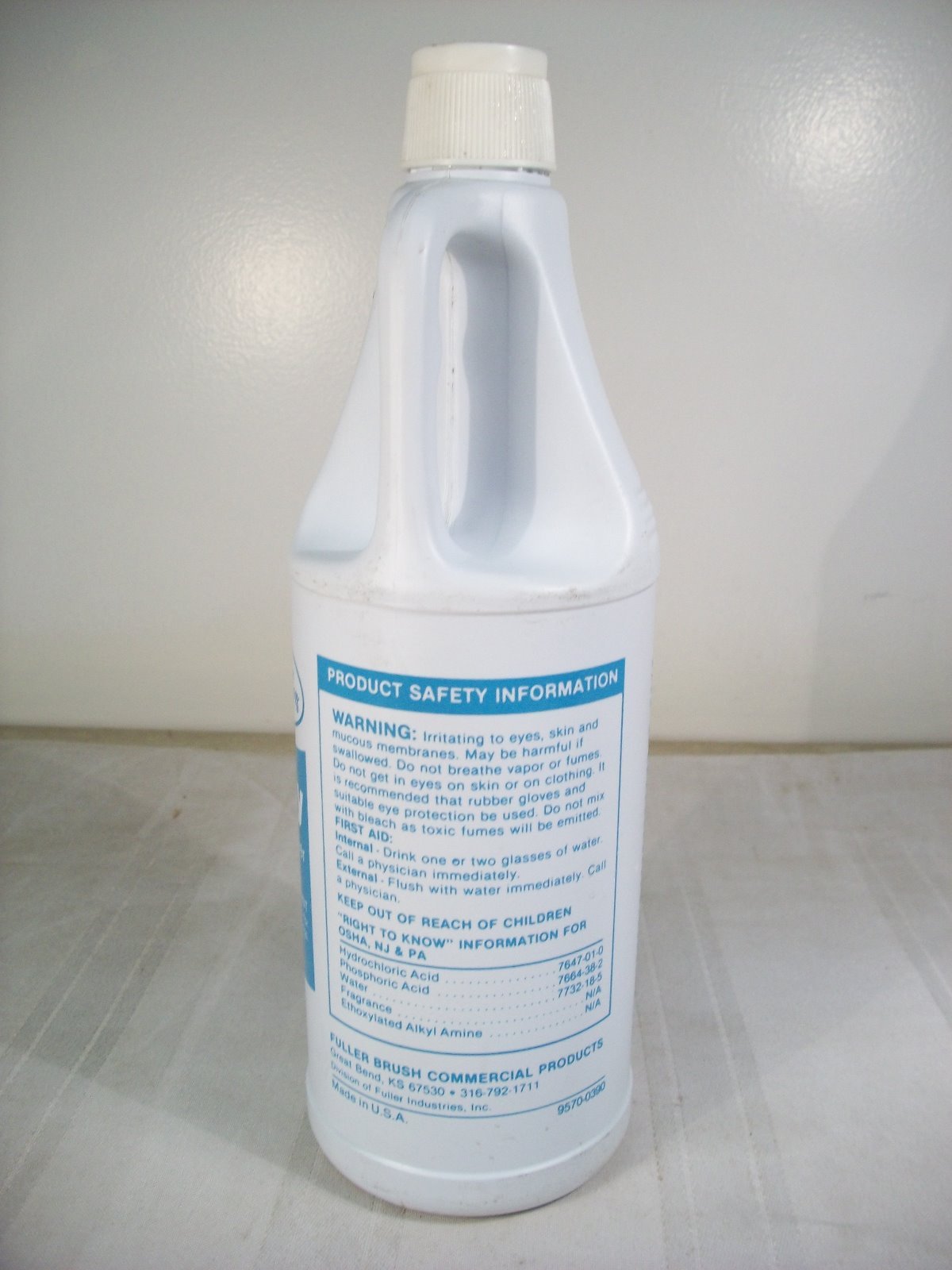 FULLER 3-WAY CLEANER/DESCALER/RUST STAIN REMOVER FOR HOUSEHOLD CLEANING — 1 QT